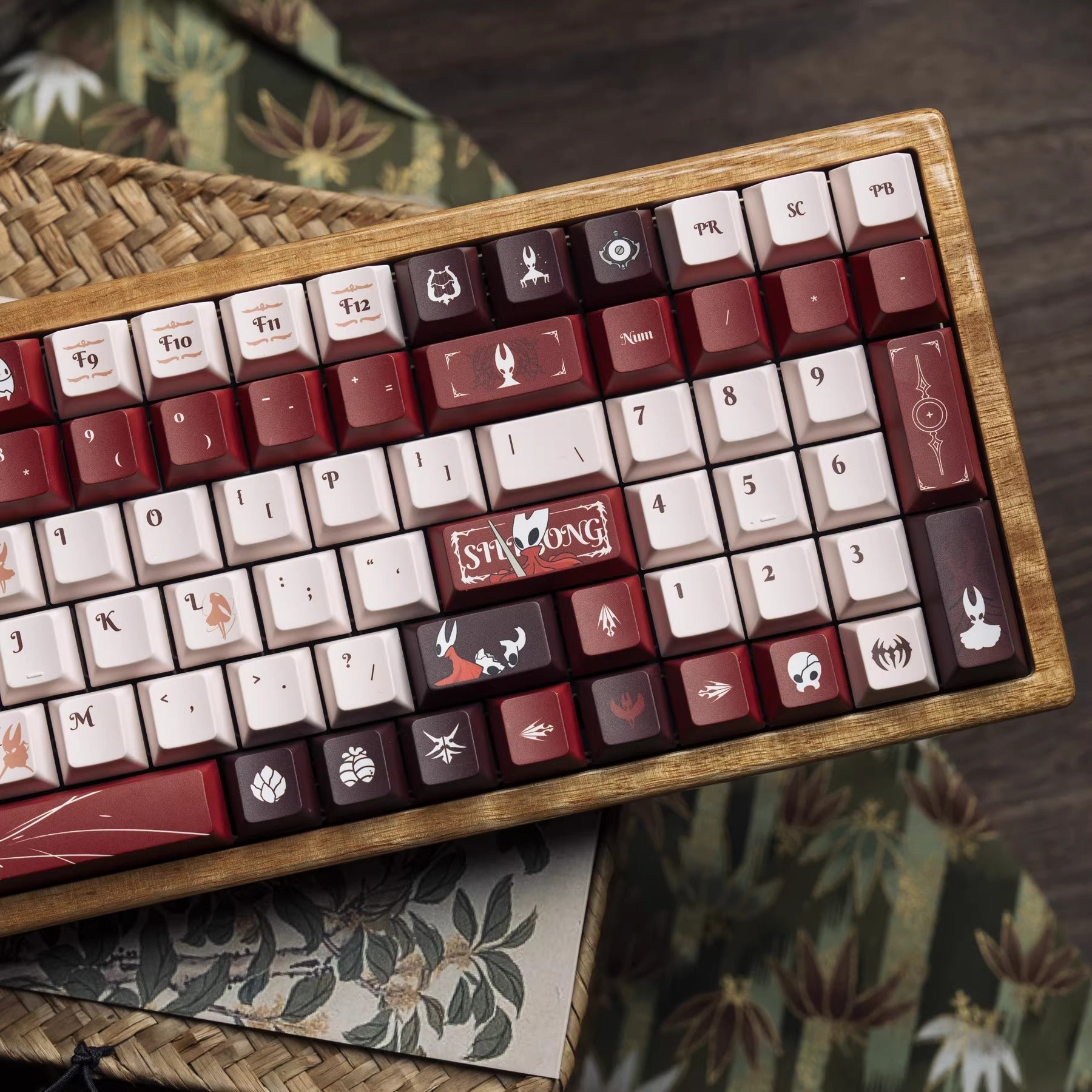 The Hollow Knight theme, PBT material, sublimation, Personalized keycap set, original factory height mechanical keyboard decorative keycap set