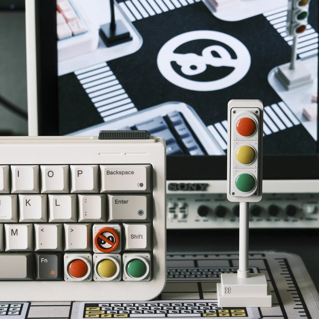 Retro traffic light design, personalized keycaps made of metal material for traffic signals, creative cultural decorative keycaps