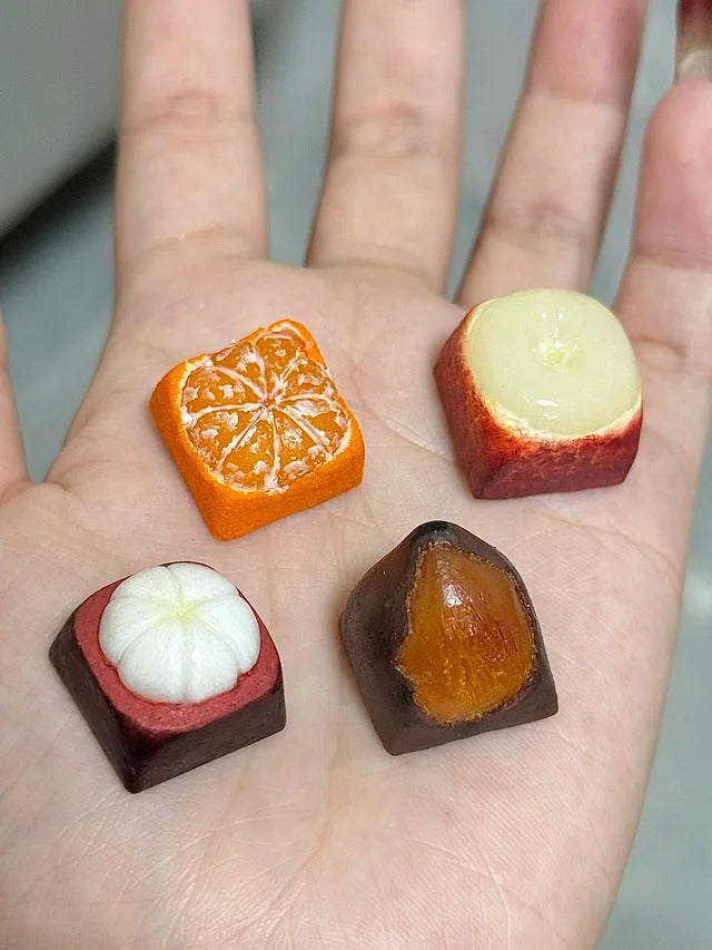Simulated fruit series keycaps, handmade personalized keycaps made of soft clay material, mechanical keyboard creatively decorated keycaps