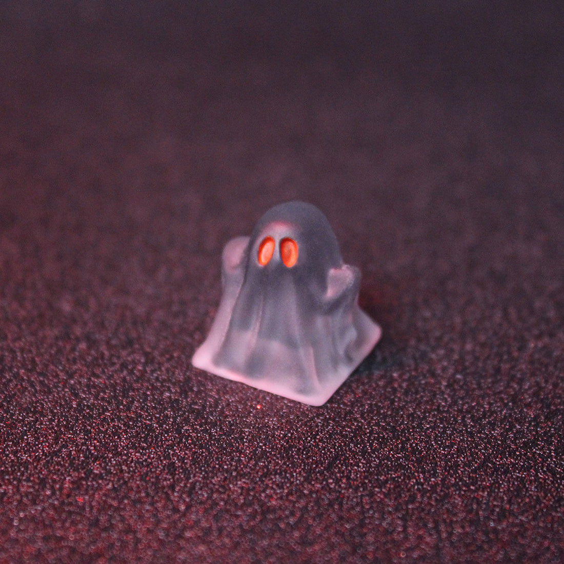 Transparent ghost resin molded personalized keycaps, cute and terrifying style decorative keycaps, artistic keycaps