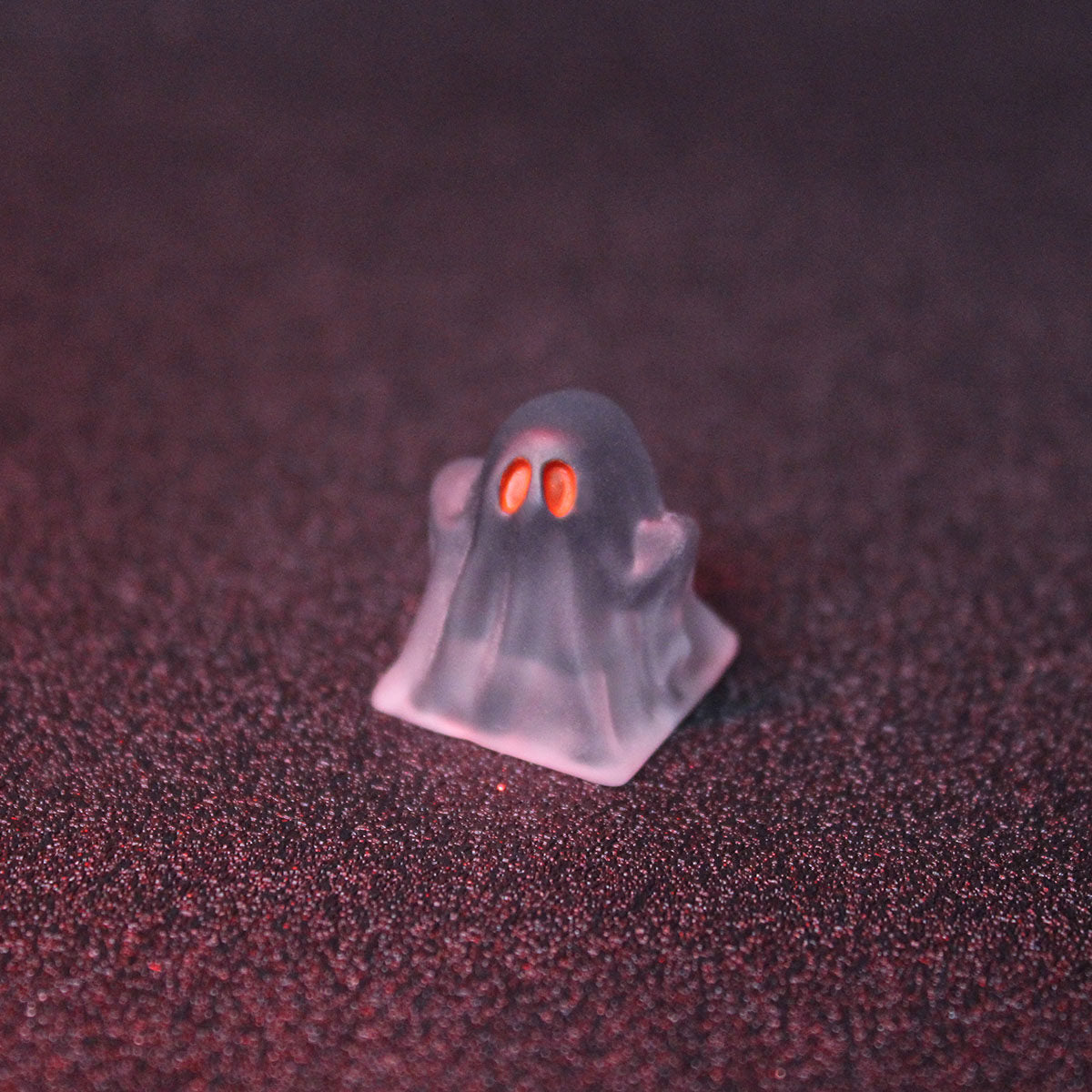 Transparent ghost resin molded personalized keycaps, cute and terrifying style decorative keycaps, artistic keycaps