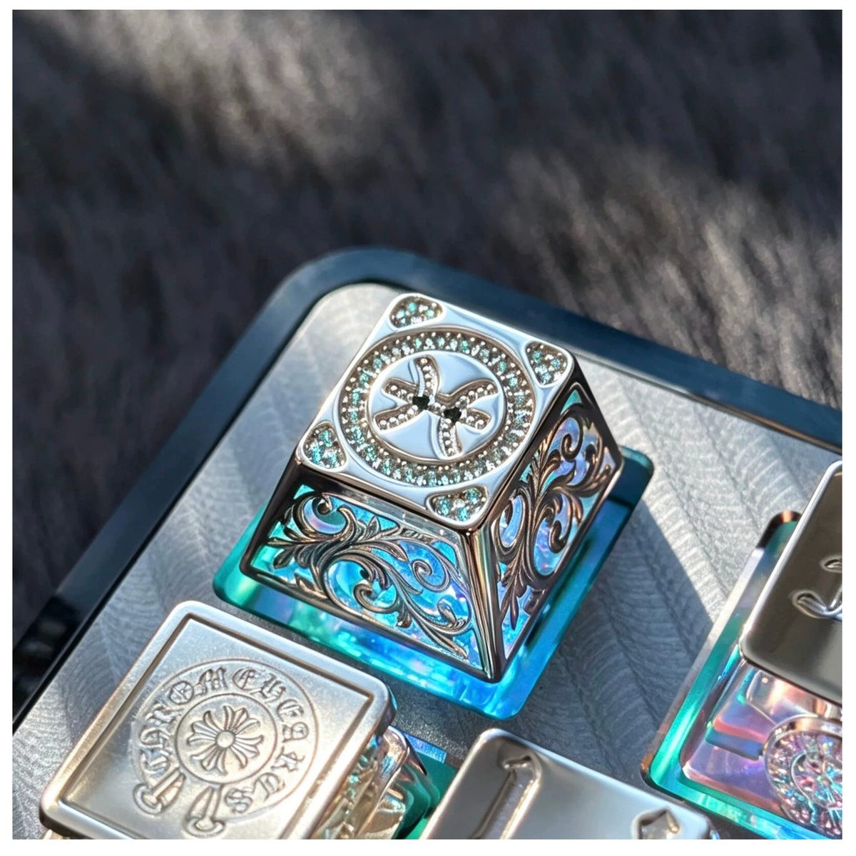 Pure silver hollow 12 Constellation Personalized Keycaps, Mechanical Keyboard Decorative Keycaps, Constellation Divination Cultural Creative Products.