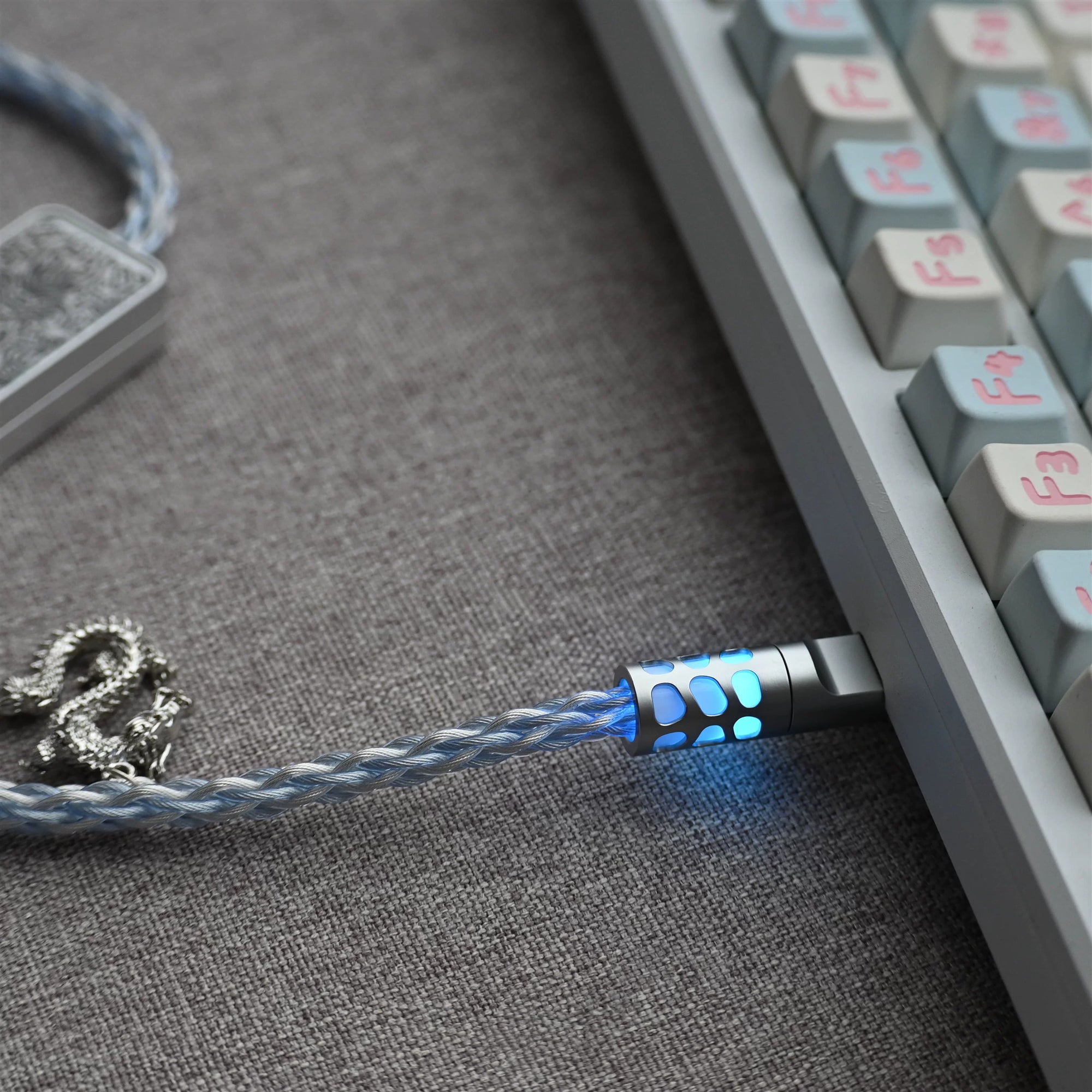 Handmade customized dragon theme one to two aviation plug data cable V2 one out two keyboard cable magnetic switch keyboard cable 8K keyboard custom data cable