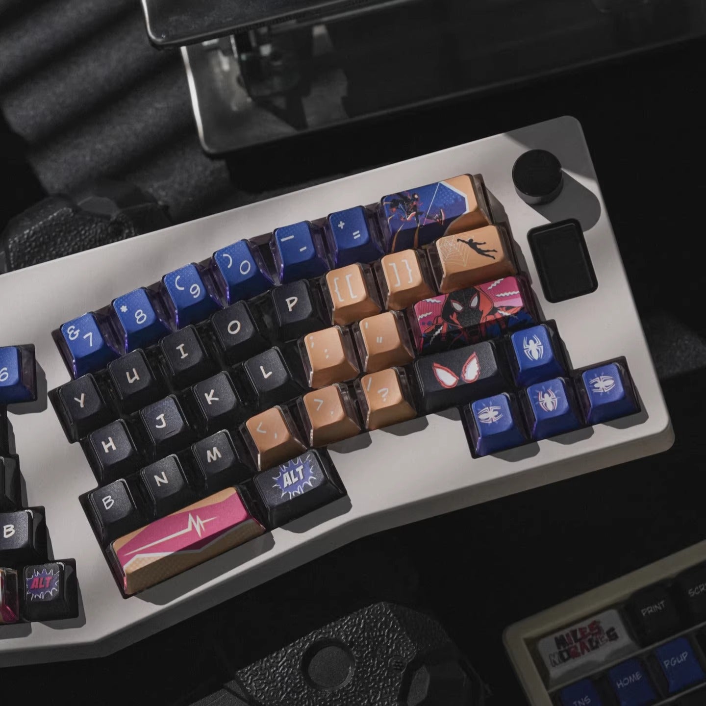 Marvel Comics Hero Series, Spider Man Theme, PBT Material Three sided Transparent, Comic Superhero Personalized Keycap Set