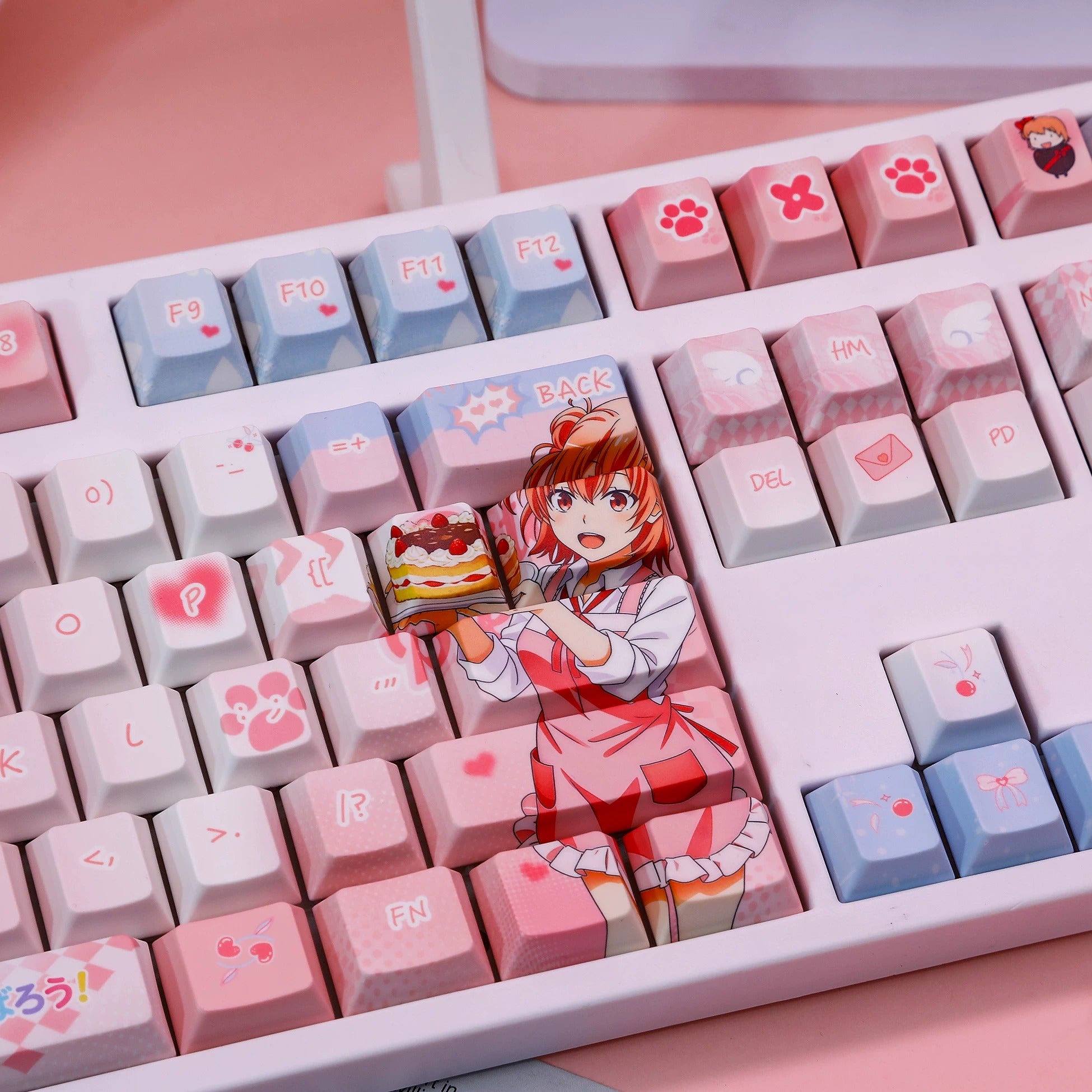 My Teen Romantic Comedy SNAFU,Yuigahama Yui theme, PBT material personalized keycap set, anime keycap culture peripheral mechanical keyboard decoration keycaps, Compatible with 61/64/68/75/84/87/104 key mechanical keyboard keycap set