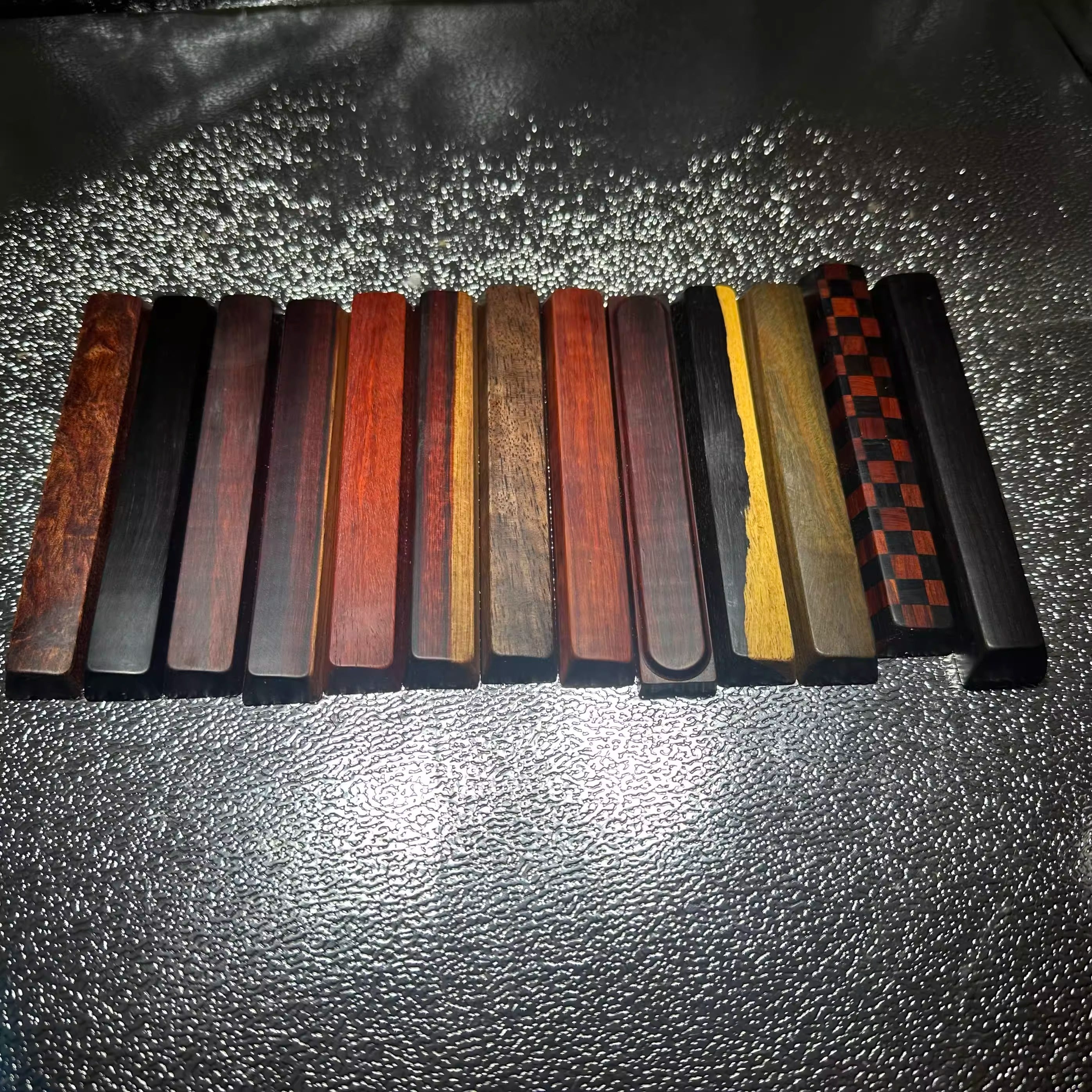Wooden space bar, factory height/SA height, multiple types of wood to choose from, 6.25U wooden art personalized keycaps