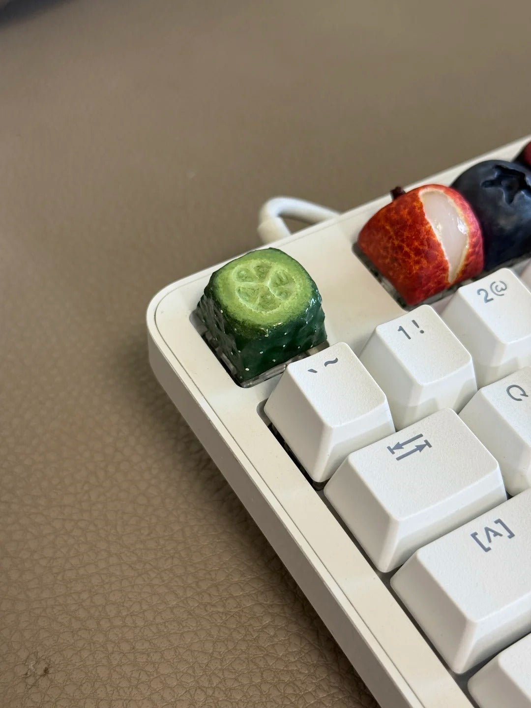 Simulated fruit series keycaps, handmade personalized keycaps made of soft clay material, mechanical keyboard creatively decorated keycaps