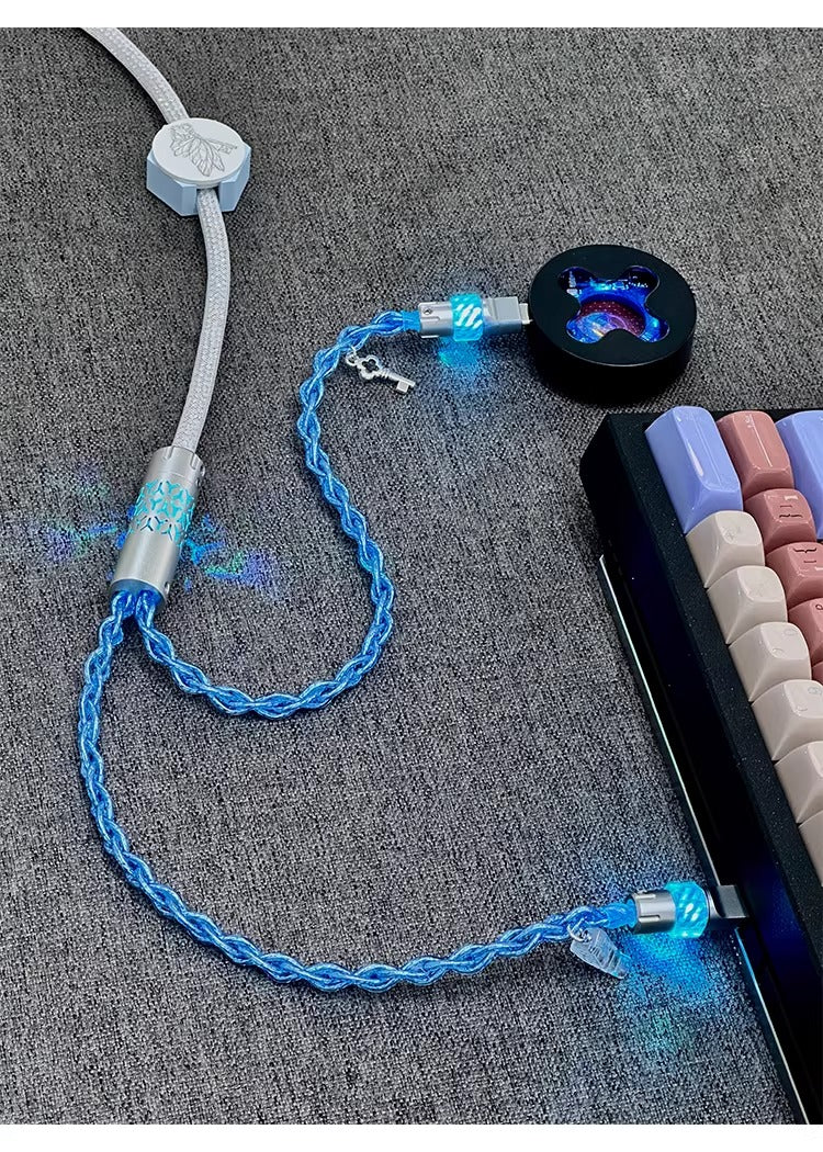 Independent induction magnetic switch light, one to two dual Type-C, 8k gaming cable, keyboard customization, manual data cable
