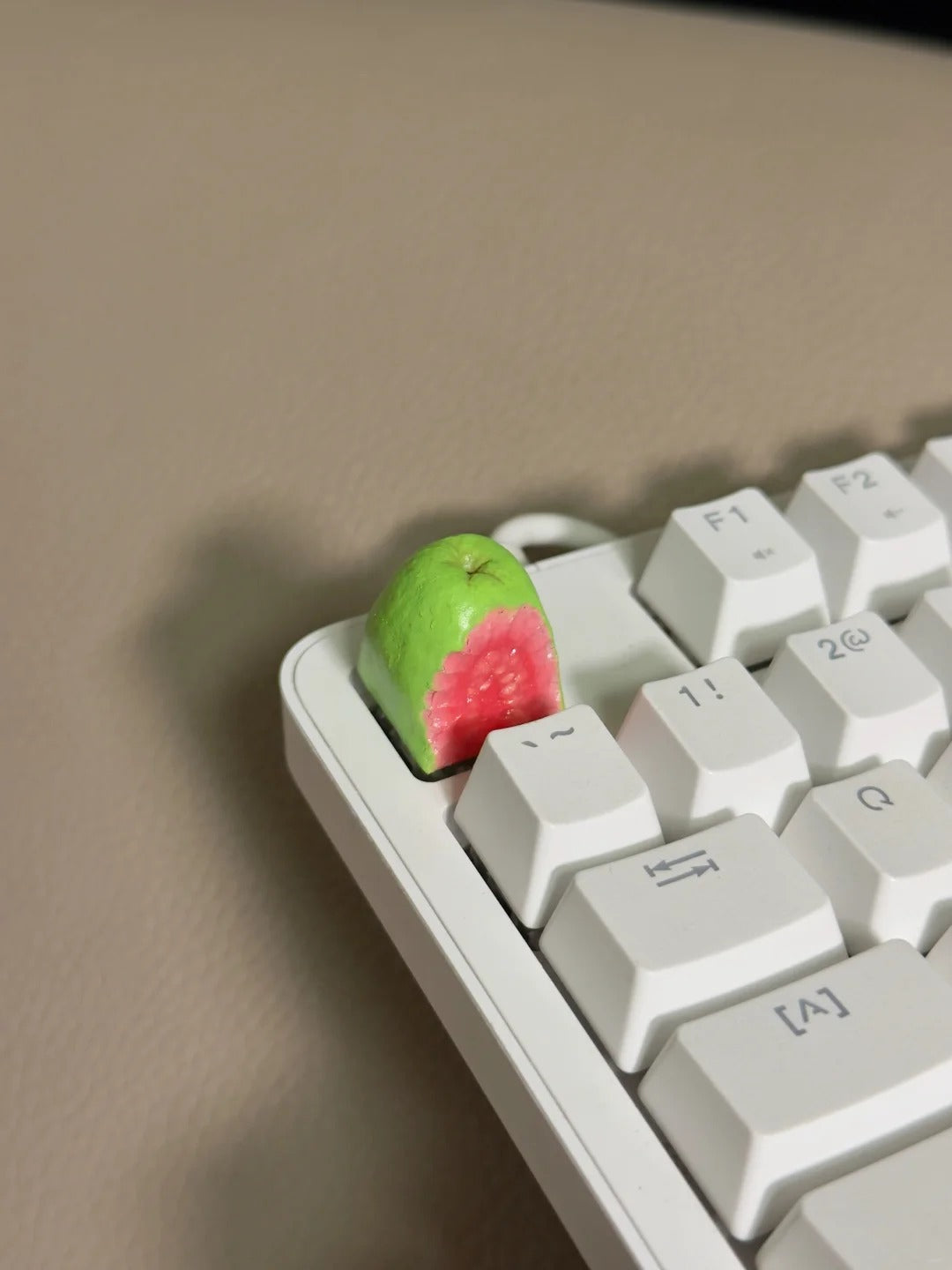 Simulated fruit series keycaps, handmade personalized keycaps made of soft clay material, mechanical keyboard creatively decorated keycaps