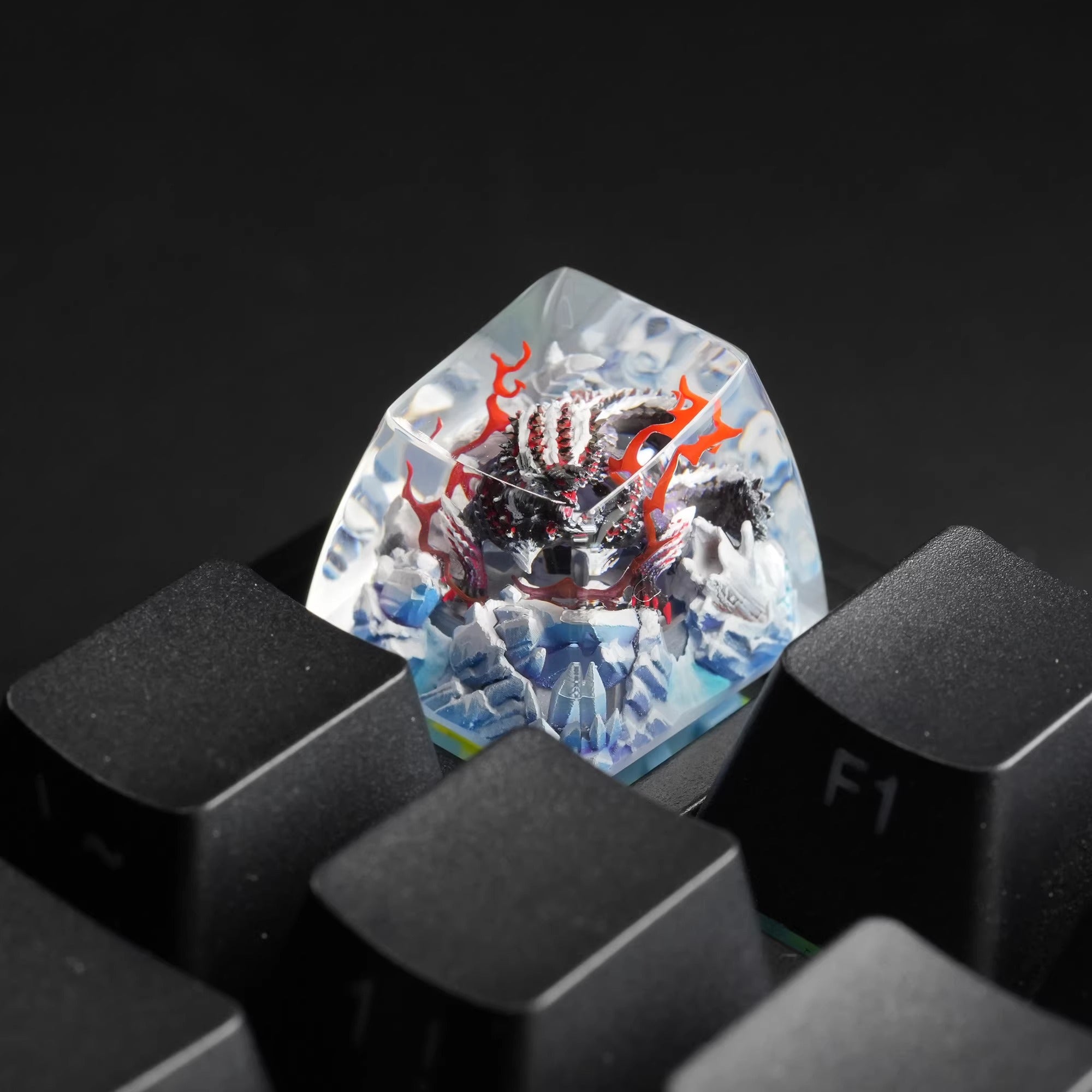 Monster Hunter, Zinogre, 1U Crystal Resin molded personalized keycaps, handcrafted keycaps decorated by artisans