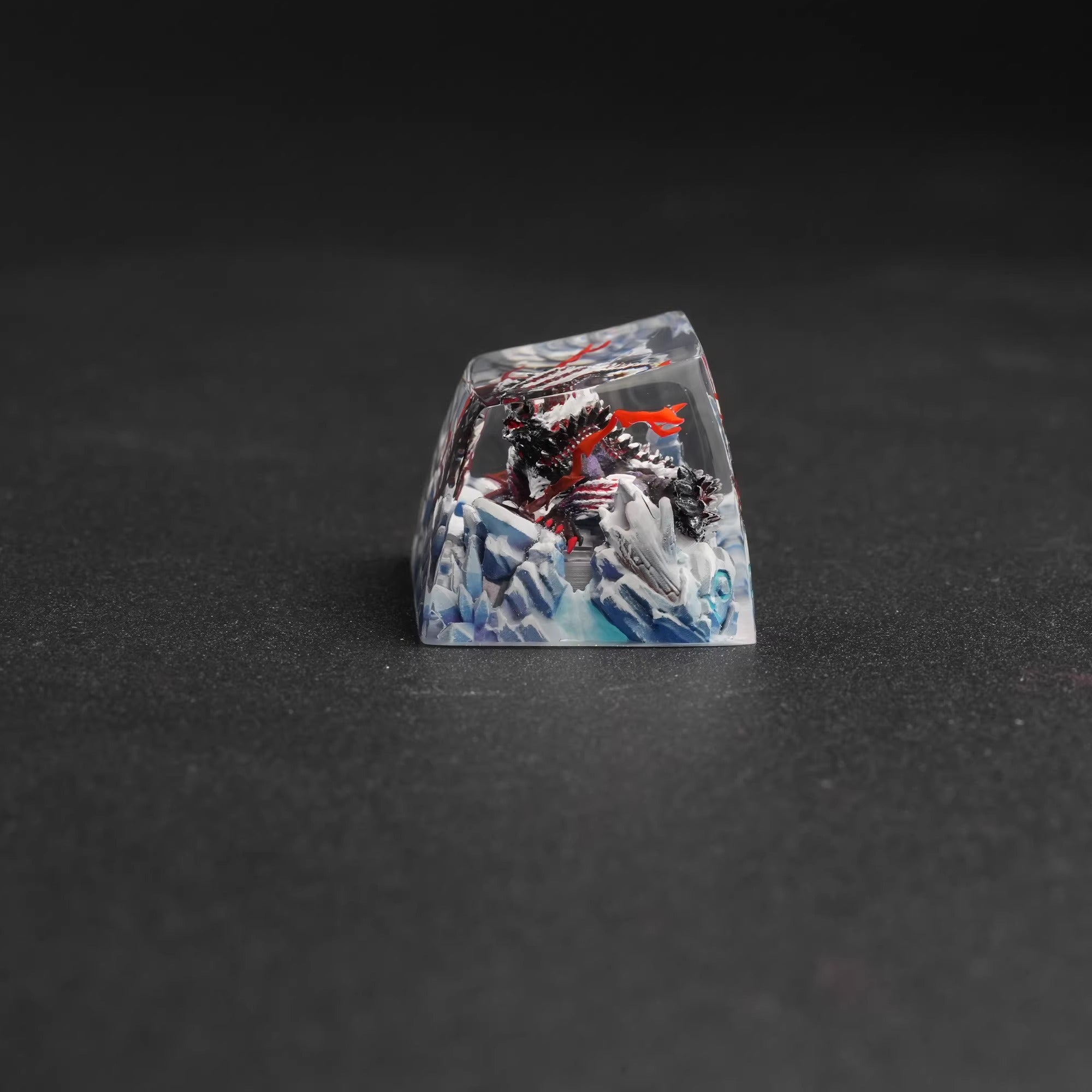 Monster Hunter, Zinogre, 1U Crystal Resin molded personalized keycaps, handcrafted keycaps decorated by artisans