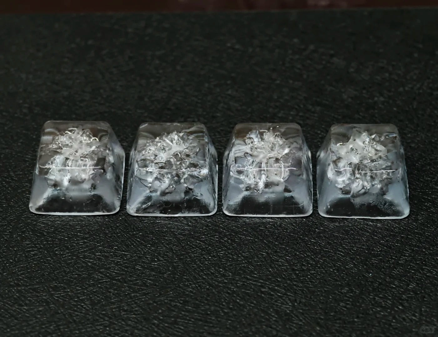 Crystal clear ice keycaps, 1U minimalist ice decoration keycaps, simulated artistic keycaps, mechanical keyboard personalized keycaps