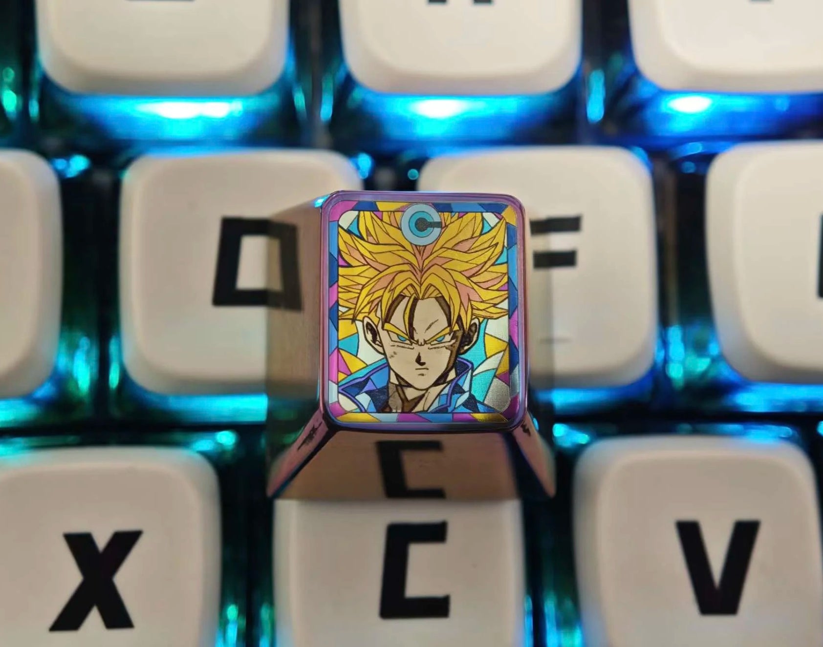 Dragon Ball, Torankusu Glass Shard Decoration, 1U Titanium Alloy Personalized Keycaps, Anime Game Culture Innovation Metal Customized Keycaps