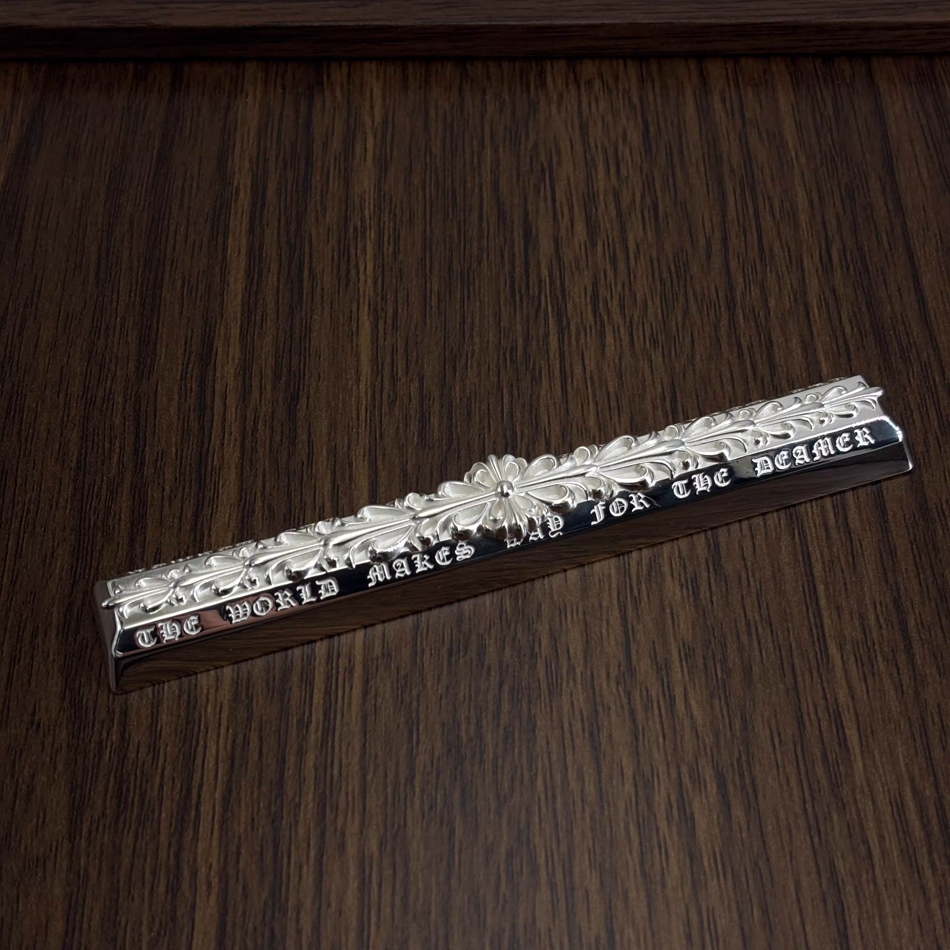 Chrome Hearts style, Metal retro patterned personalized keycaps, trendy and fashionable with decorative keycaps