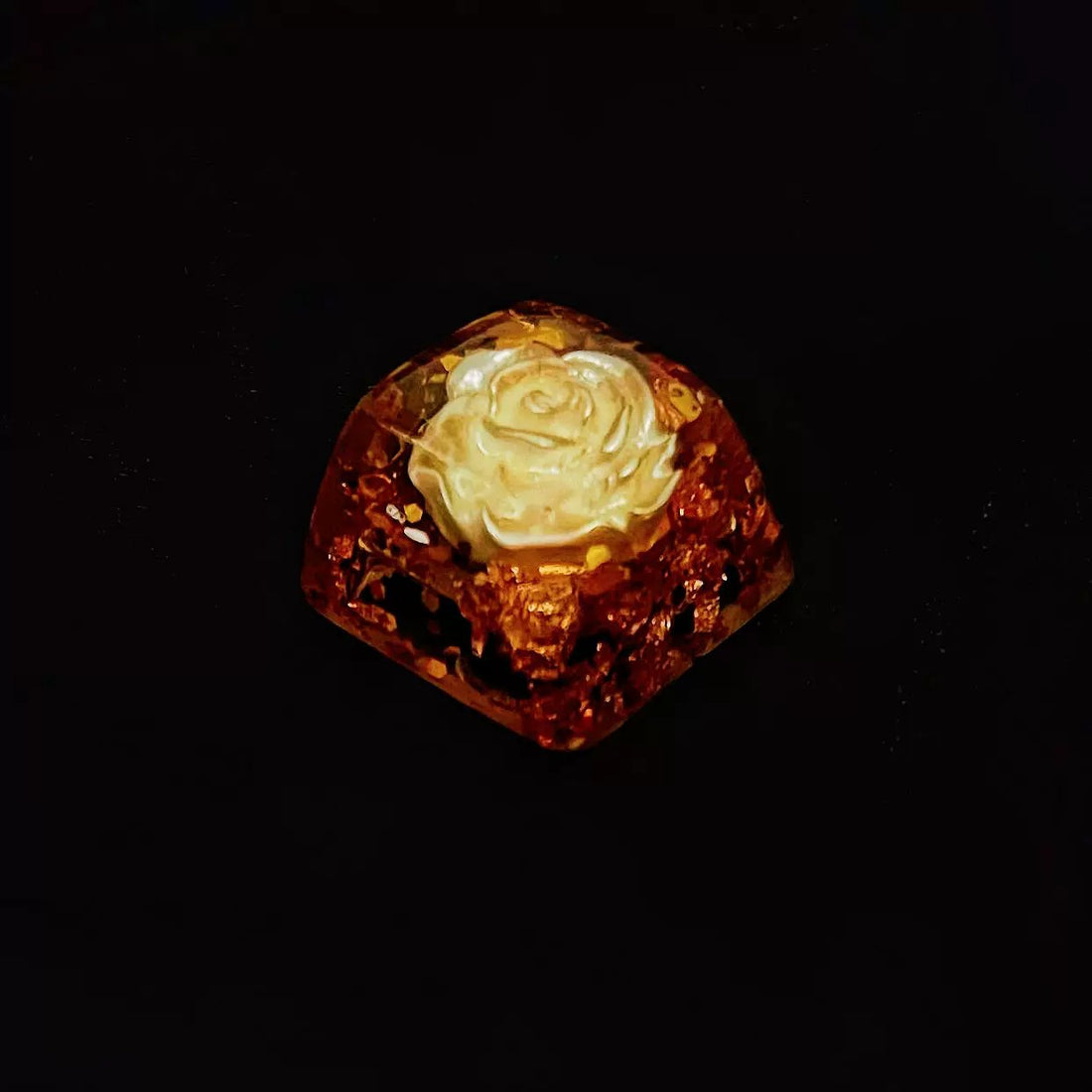 Knight and Rose, crystal resin personalized keycaps, medieval style creative keyboard decorative keycaps.