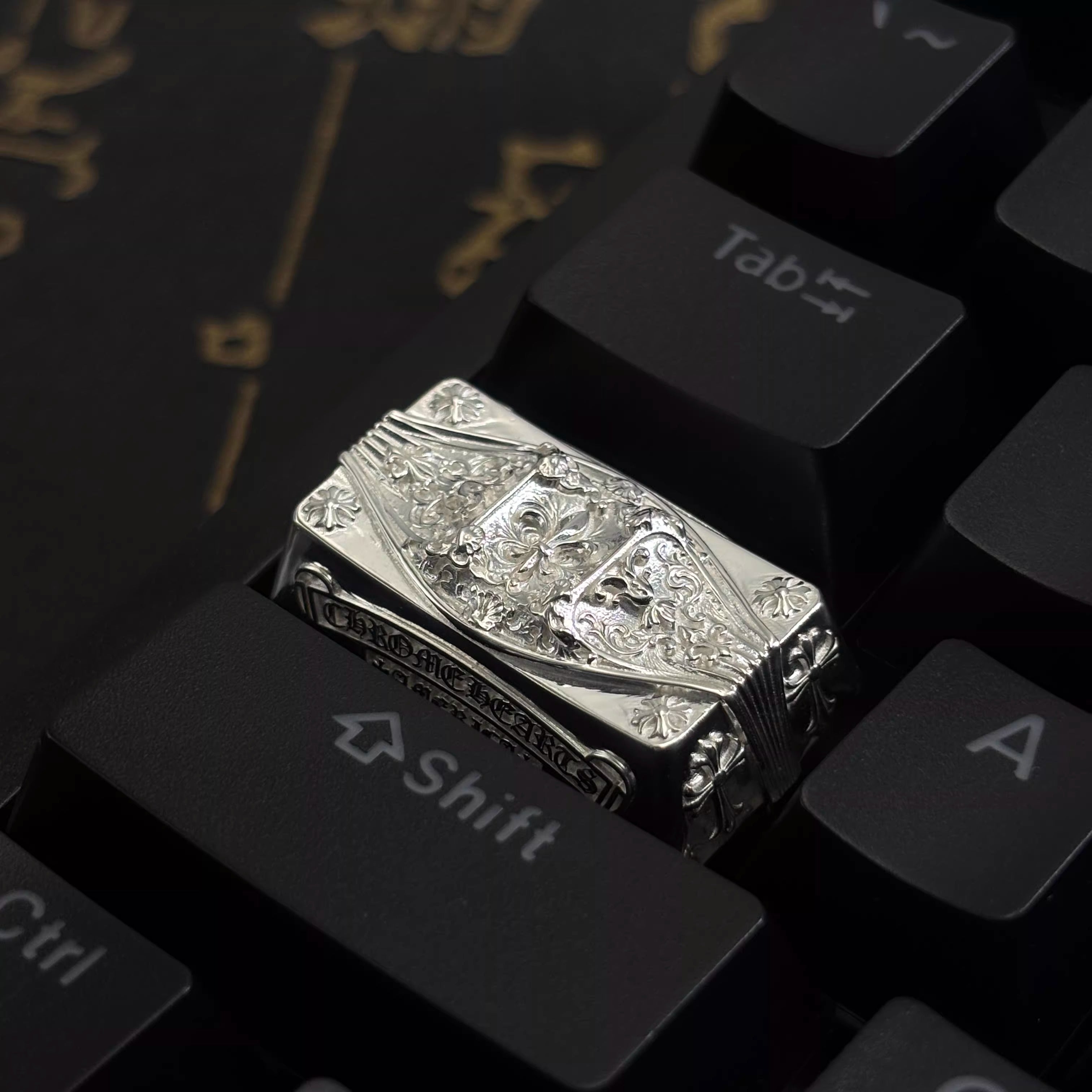 Chrome Hearts style, Metal retro patterned personalized keycaps, trendy and fashionable with decorative keycaps