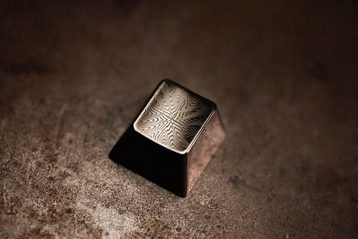 Damascus steel 1U personalized keycap, metal decorative art keycap, special pattern hand forged patterned keycap