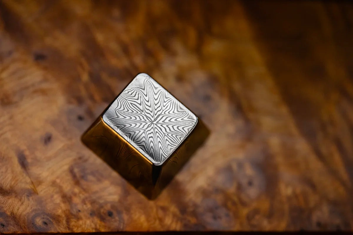 Damascus steel 1U personalized keycap, metal decorative art keycap, special pattern hand forged patterned keycap