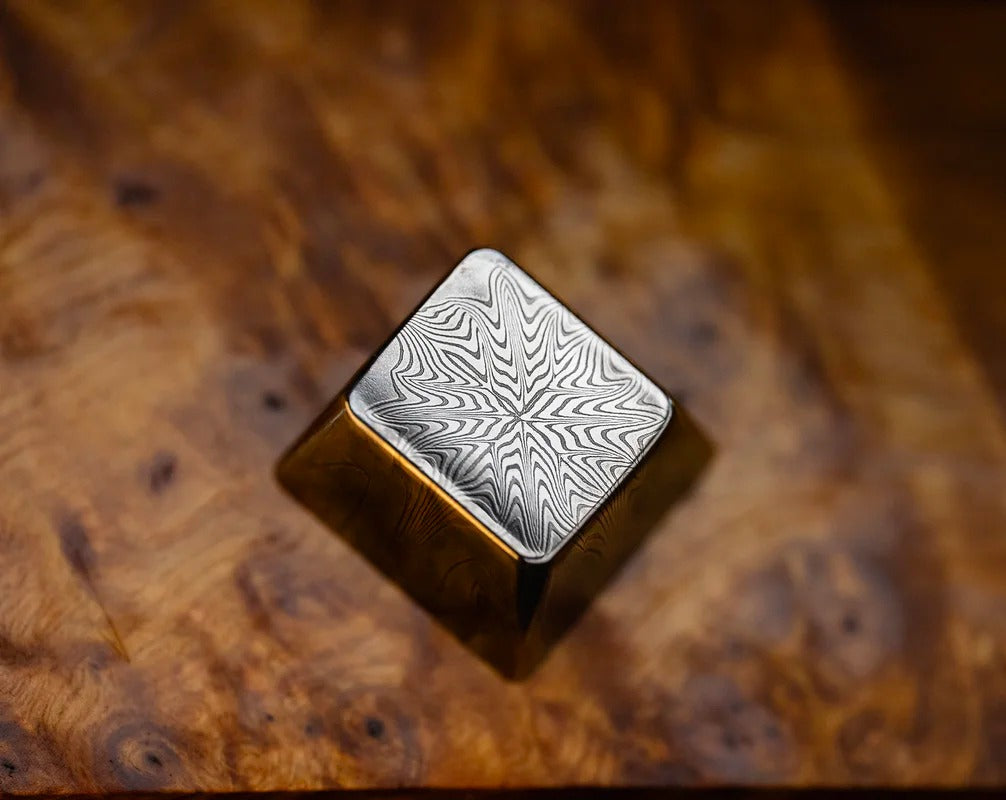 Damascus steel 1U personalized keycap, metal decorative art keycap, special pattern hand forged patterned keycap