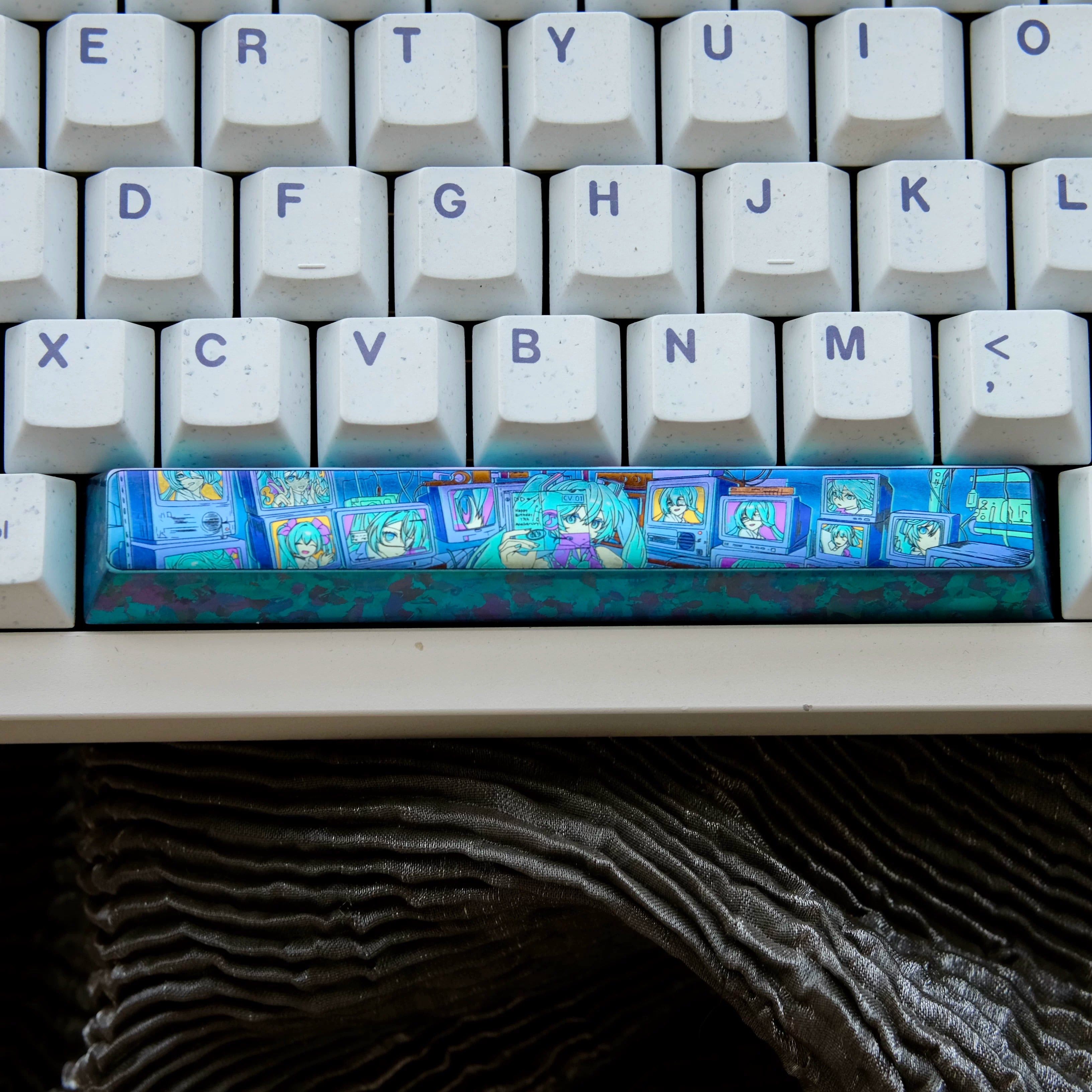 Titanium alloy anime theme space collection, 6.25U titanium alloy space keycaps, personalized decorative keycaps, mechanical keyboard replacement metal keycaps