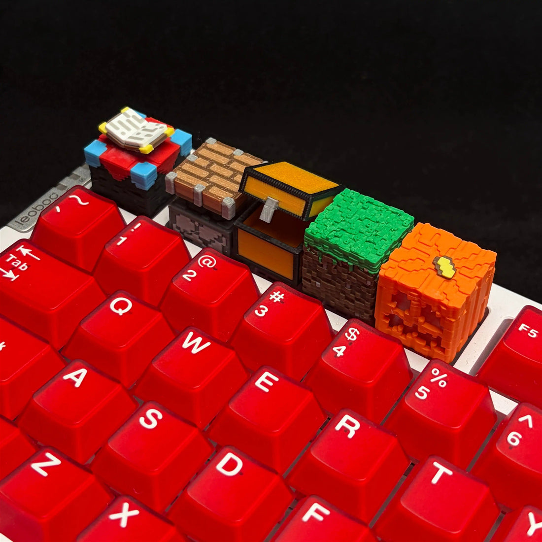 Minecraft themed elemental personalized keycaps, 3D printed materials, cultural and creative keycaps for anime and gaming peripherals