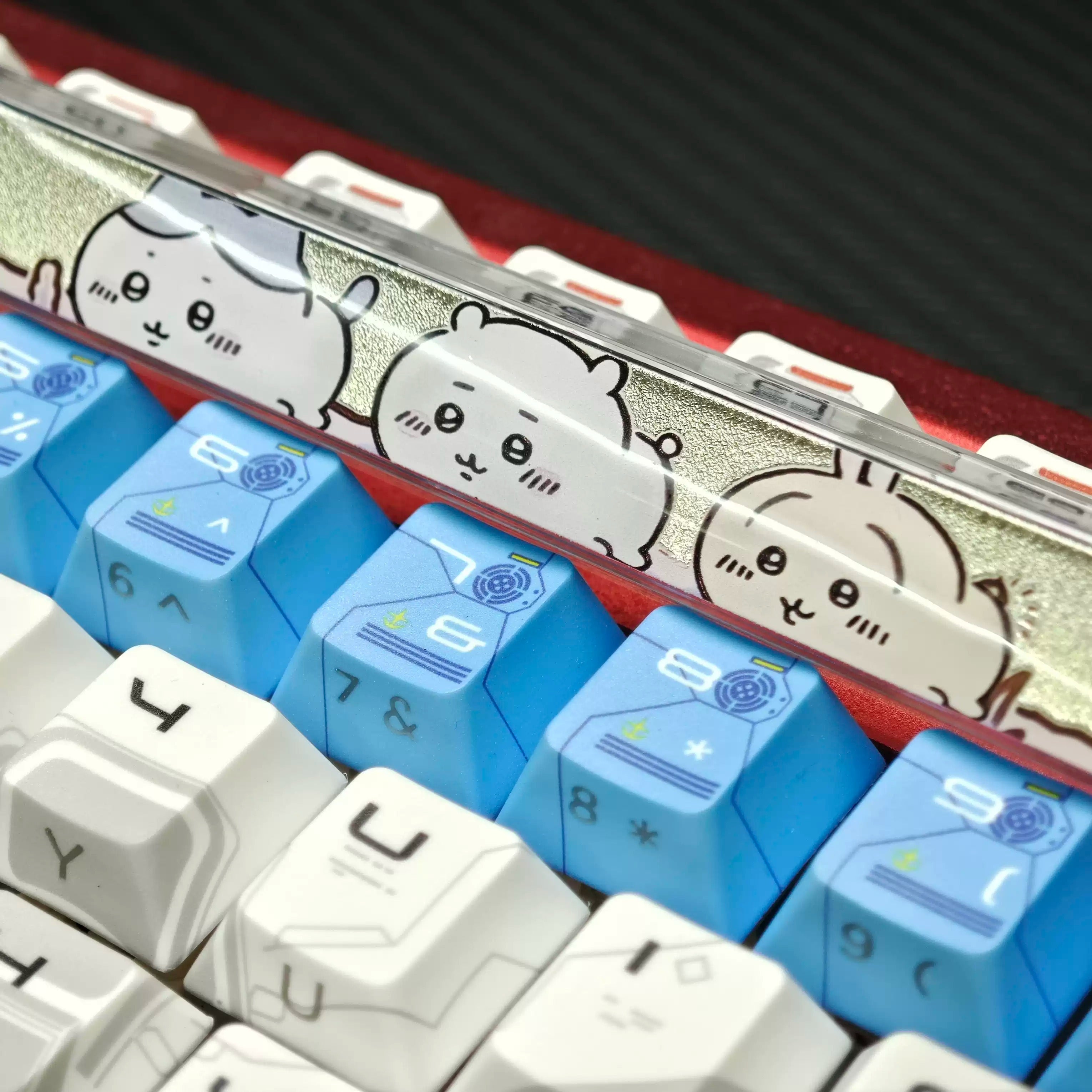 Chiikawa theme, 6.25U spacebar, PC crystal resin gilded personalized keycaps, anime creative cultural peripheral products, decorative keycaps