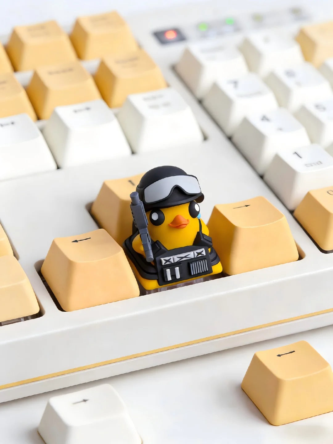 Cute little yellow chicken, multi-color resin molded personalized keycaps, cute cartoon image creative decorative keycaps