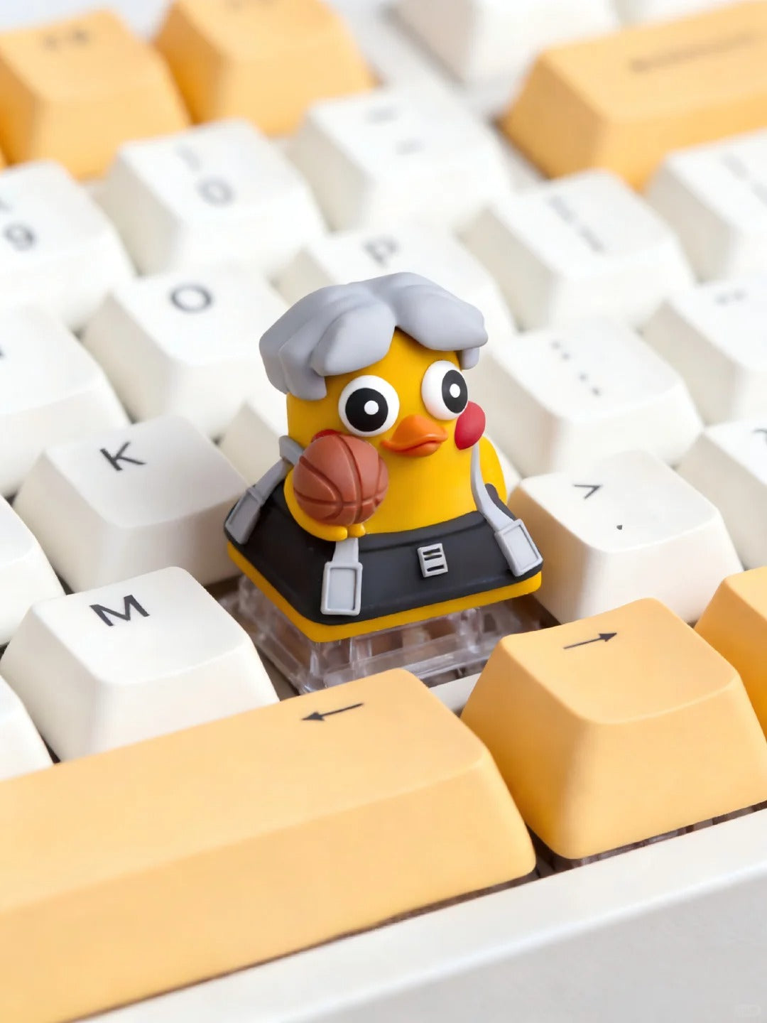 Cute little yellow chicken, multi-color resin molded personalized keycaps, cute cartoon image creative decorative keycaps