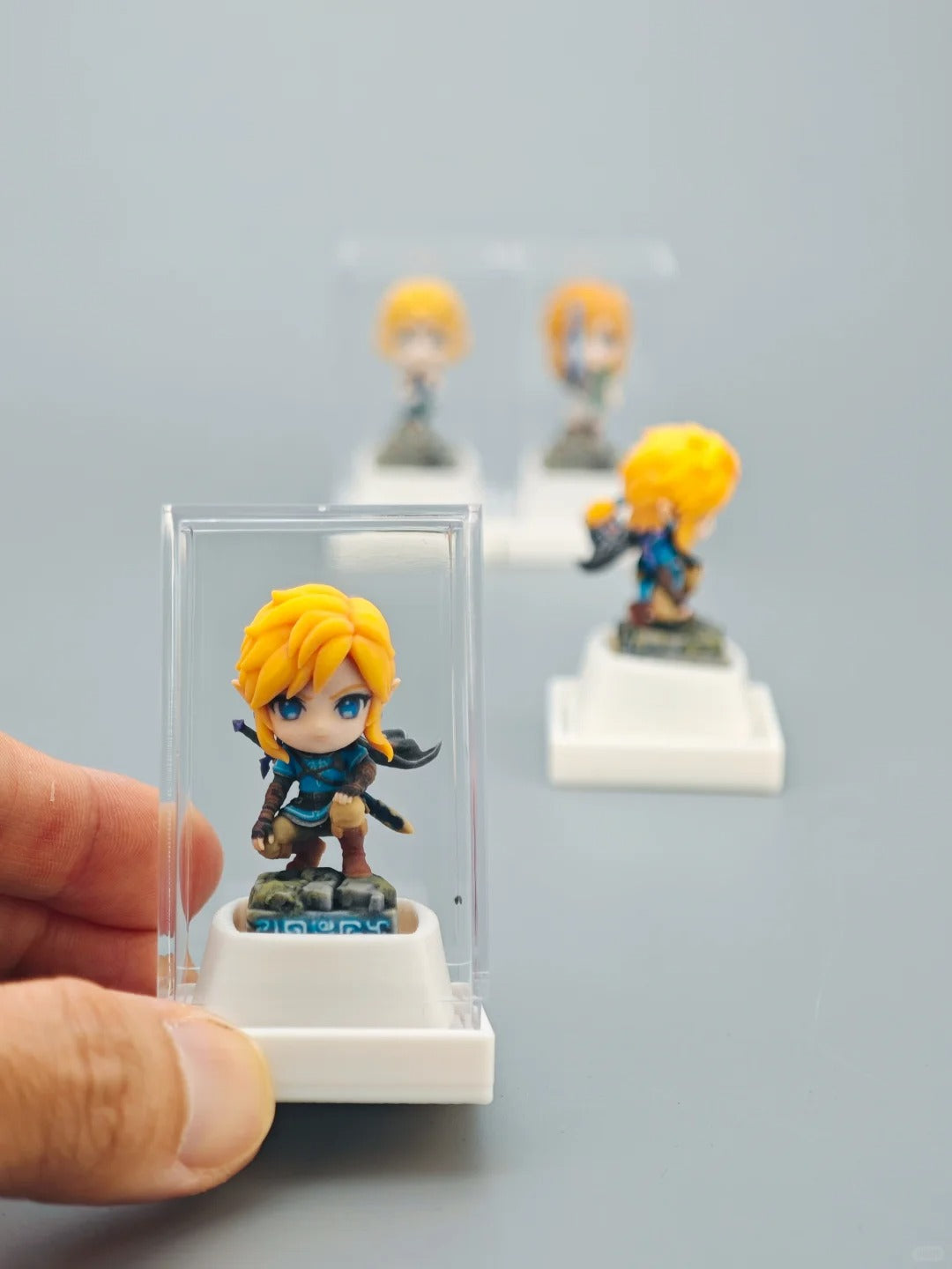 Legend of Zelda,Link/Princess Zelda, Multi colored resin printing and coloring, three-dimensional modeling, anime, gaming, cultural creativity, personalized keycaps, mechanical keyboard decoration keycaps