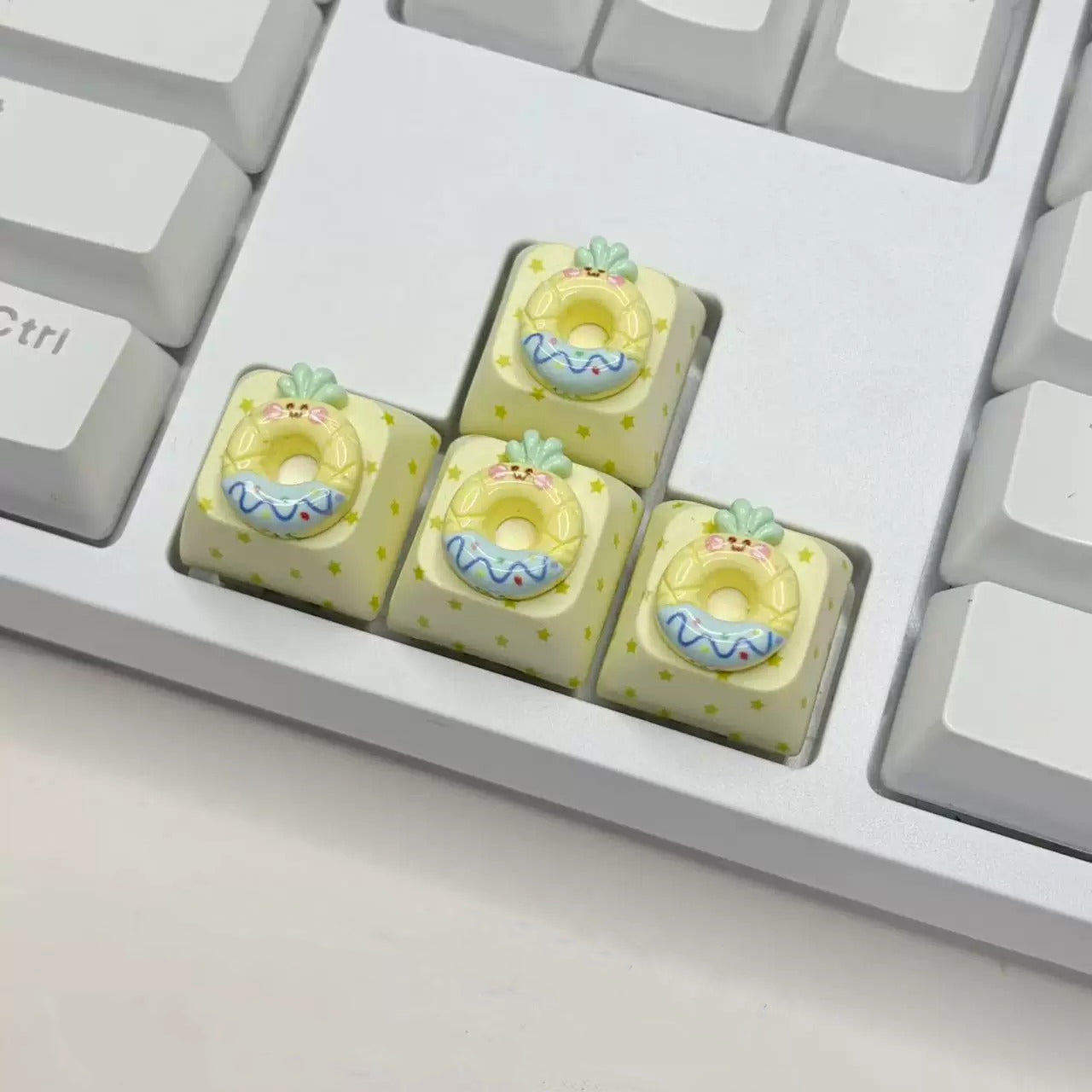 Fruit donut creative keycaps, cartoon personalized keycaps, resin material, mechanical keyboard decorative keycaps