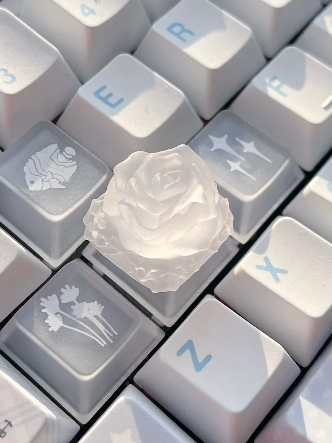 Ice rose mist translucent cute transparent resin personalized keycaps, rose shaped decorative art keycaps