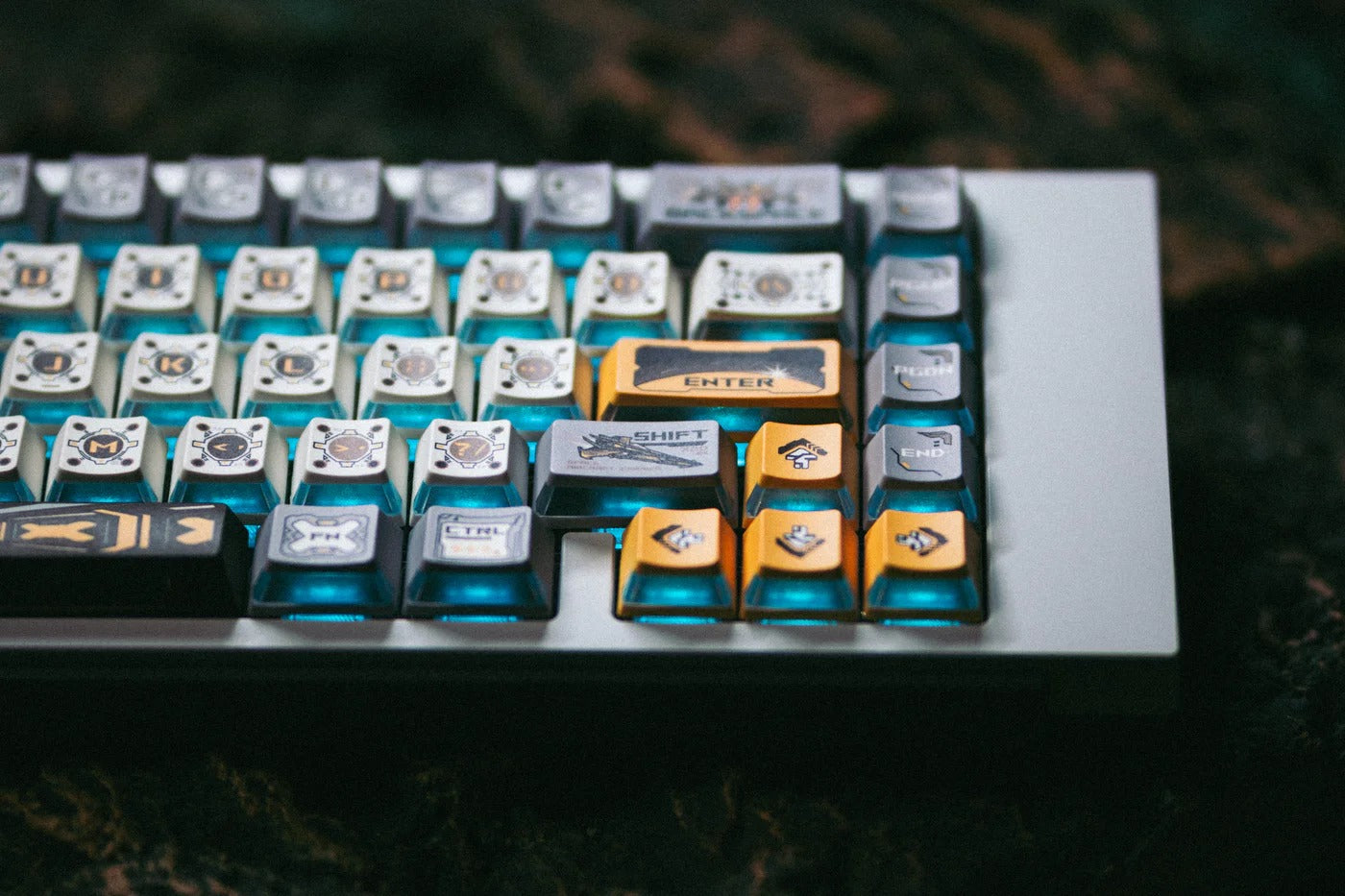 Space time spaceship theme design keycap keyboard decoration keycap PBT+PC heat sublimation translucent personalized keycap