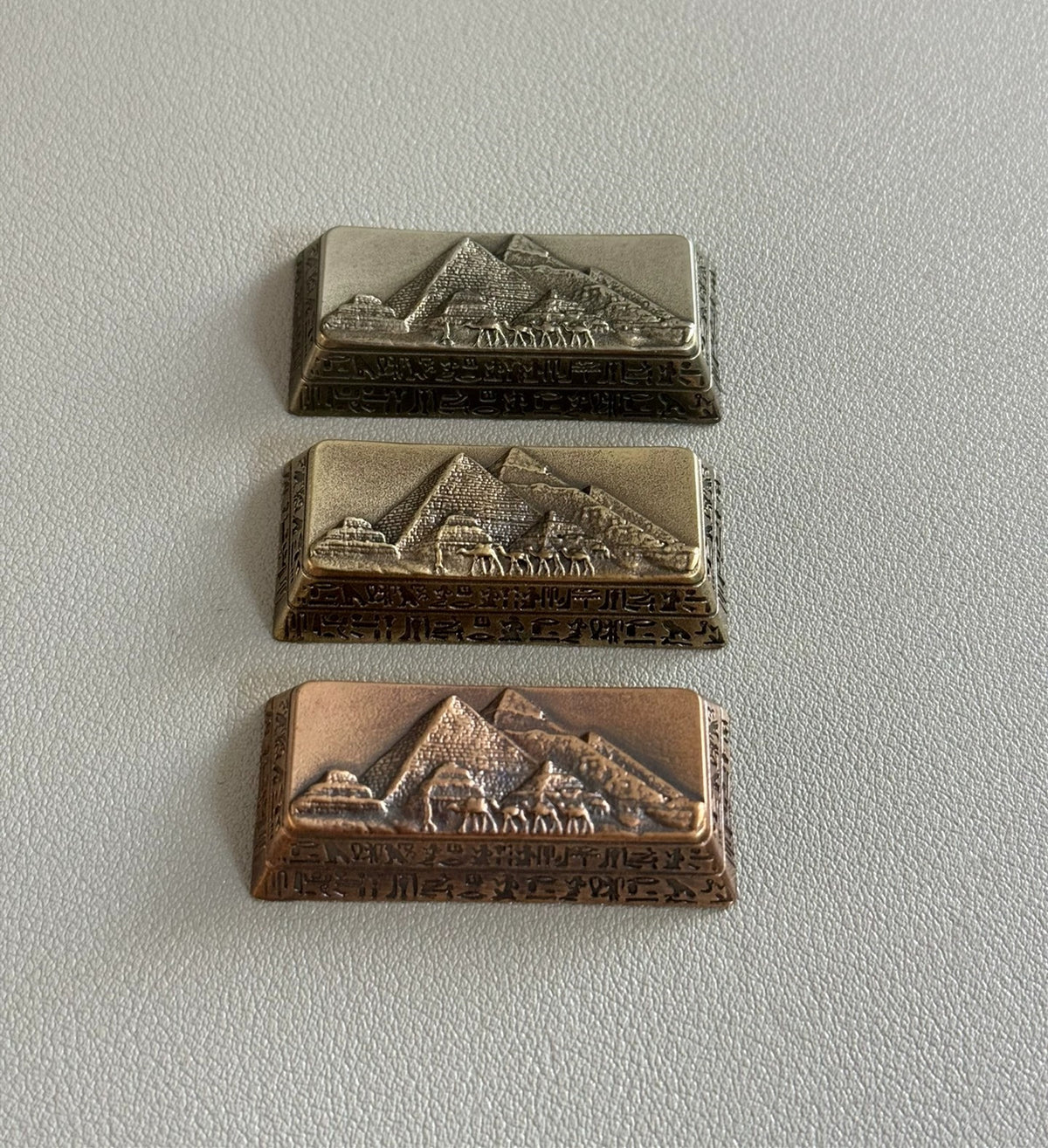 Ancient Egyptian pyramids antique antique bronze personalized keycaps, 2.25U return key cultural creative keycaps, mechanical keyboard art decorative keycaps