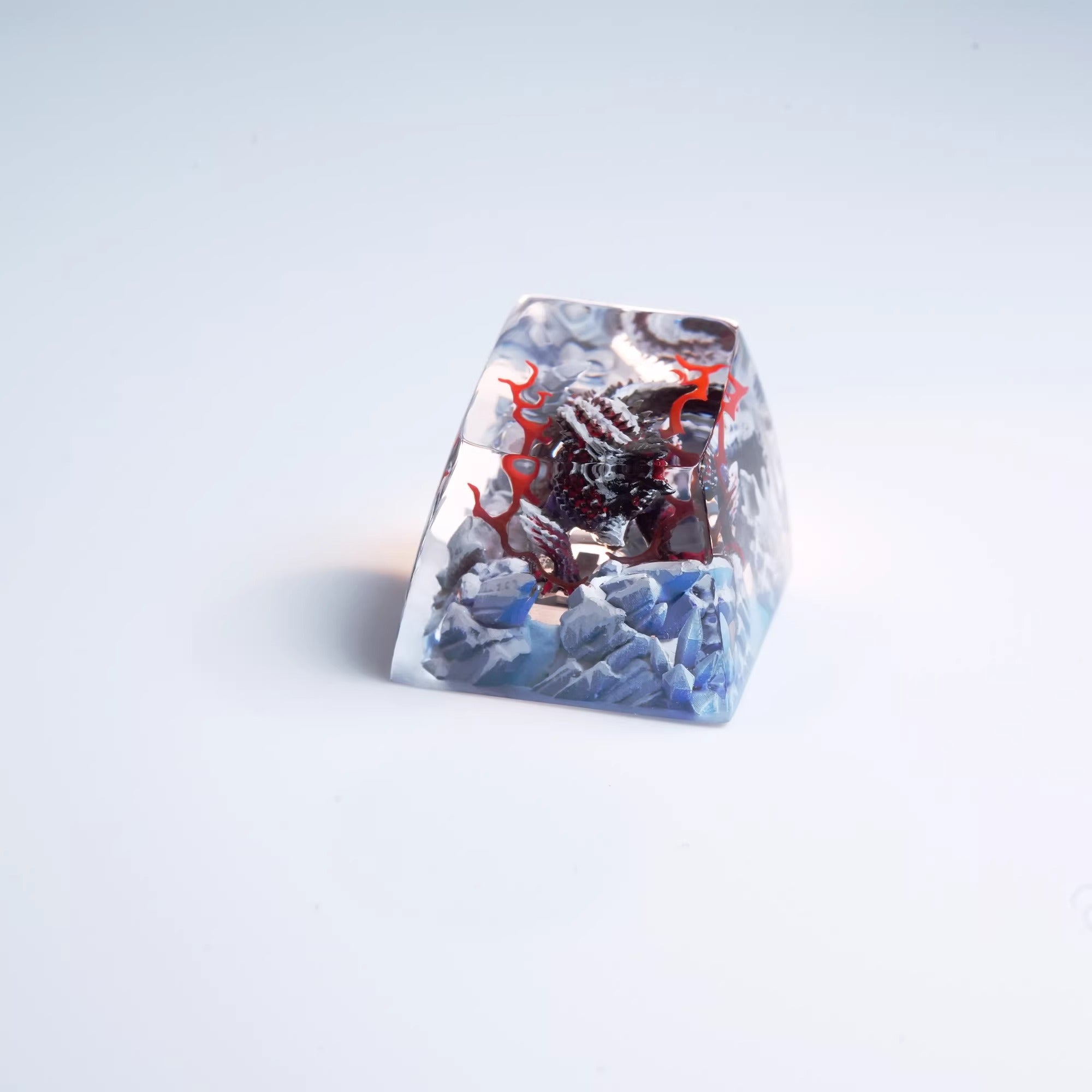 Monster Hunter, Zinogre, 1U Crystal Resin molded personalized keycaps, handcrafted keycaps decorated by artisans