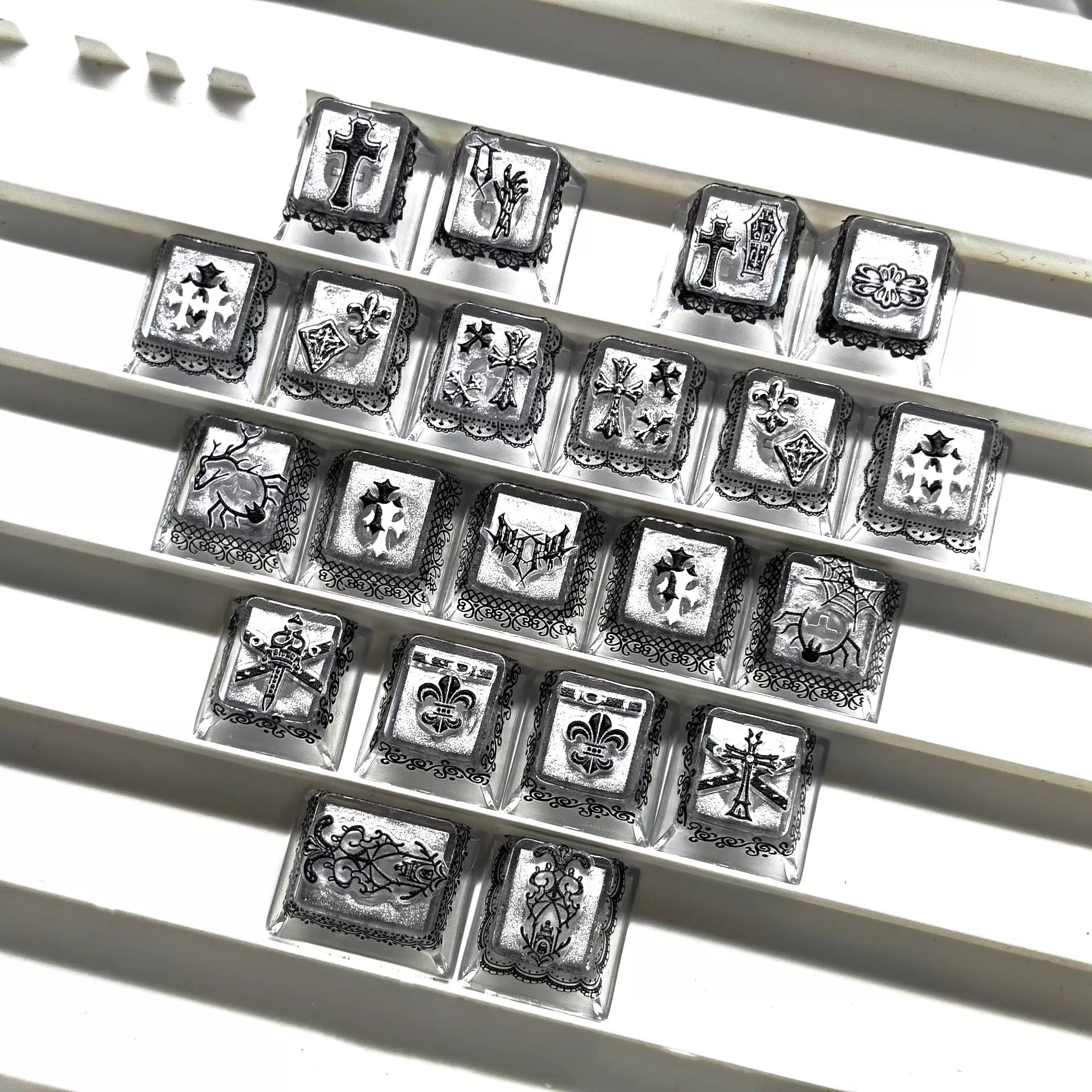Gothic style, CH crystal resin added keycaps, mechanical keyboard decorated with personalized keycaps