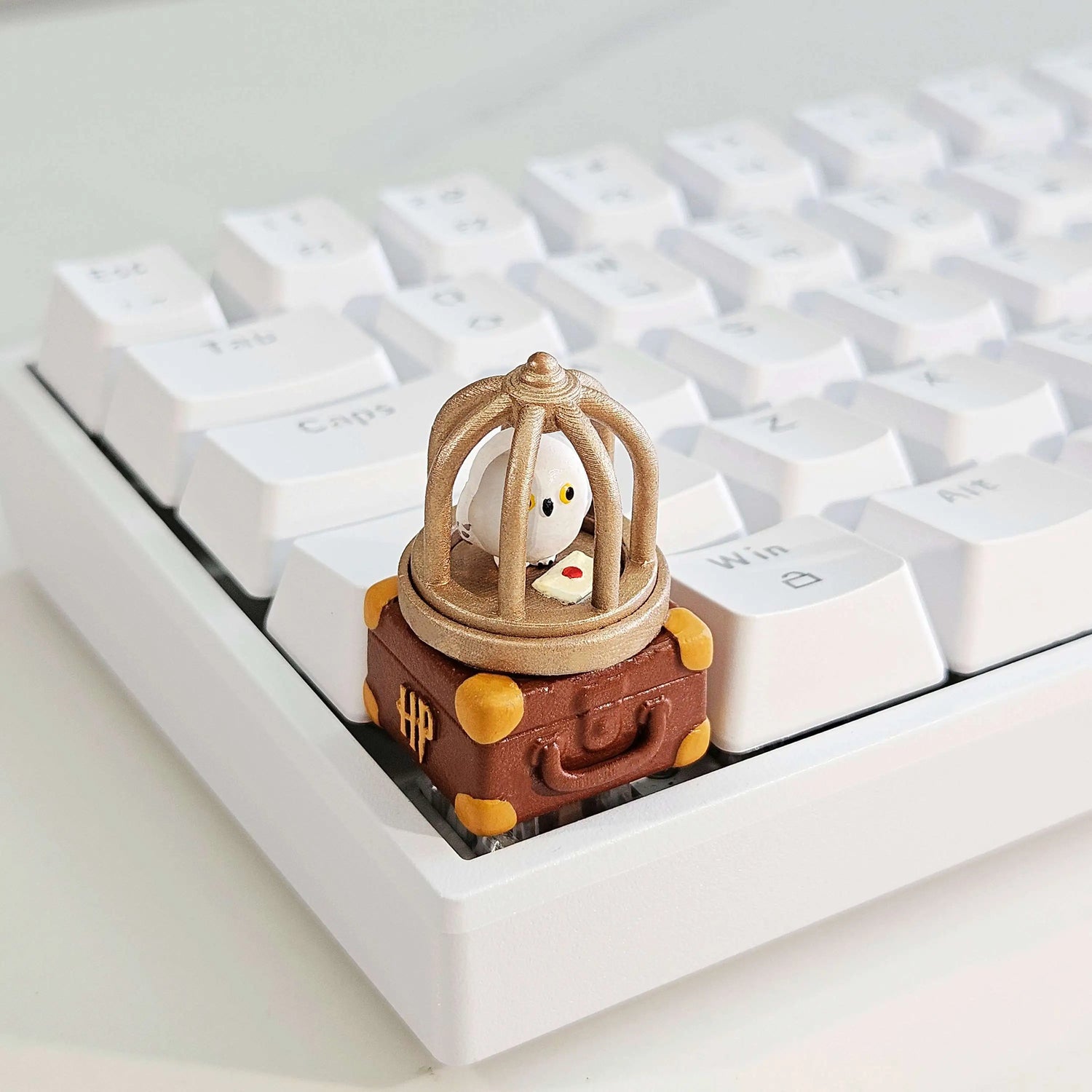 Harry Potter merchandise, Hedwig luggage, resin coated keycaps, mechanical keyboards, personalized decorative keycaps