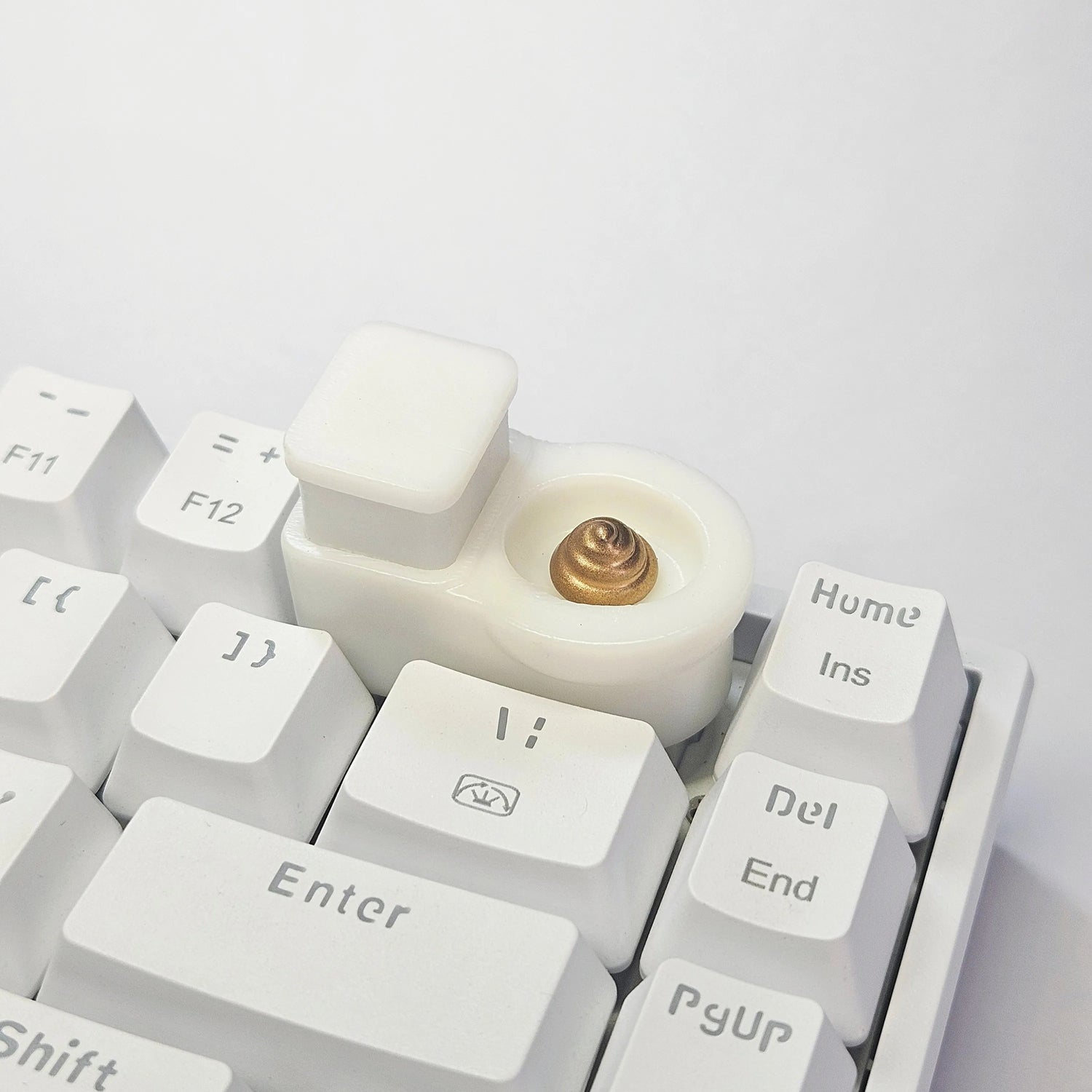 Toilet resin keycap 2U grid key original personalized mechanical keyboard keycap resin material, additional piece included...