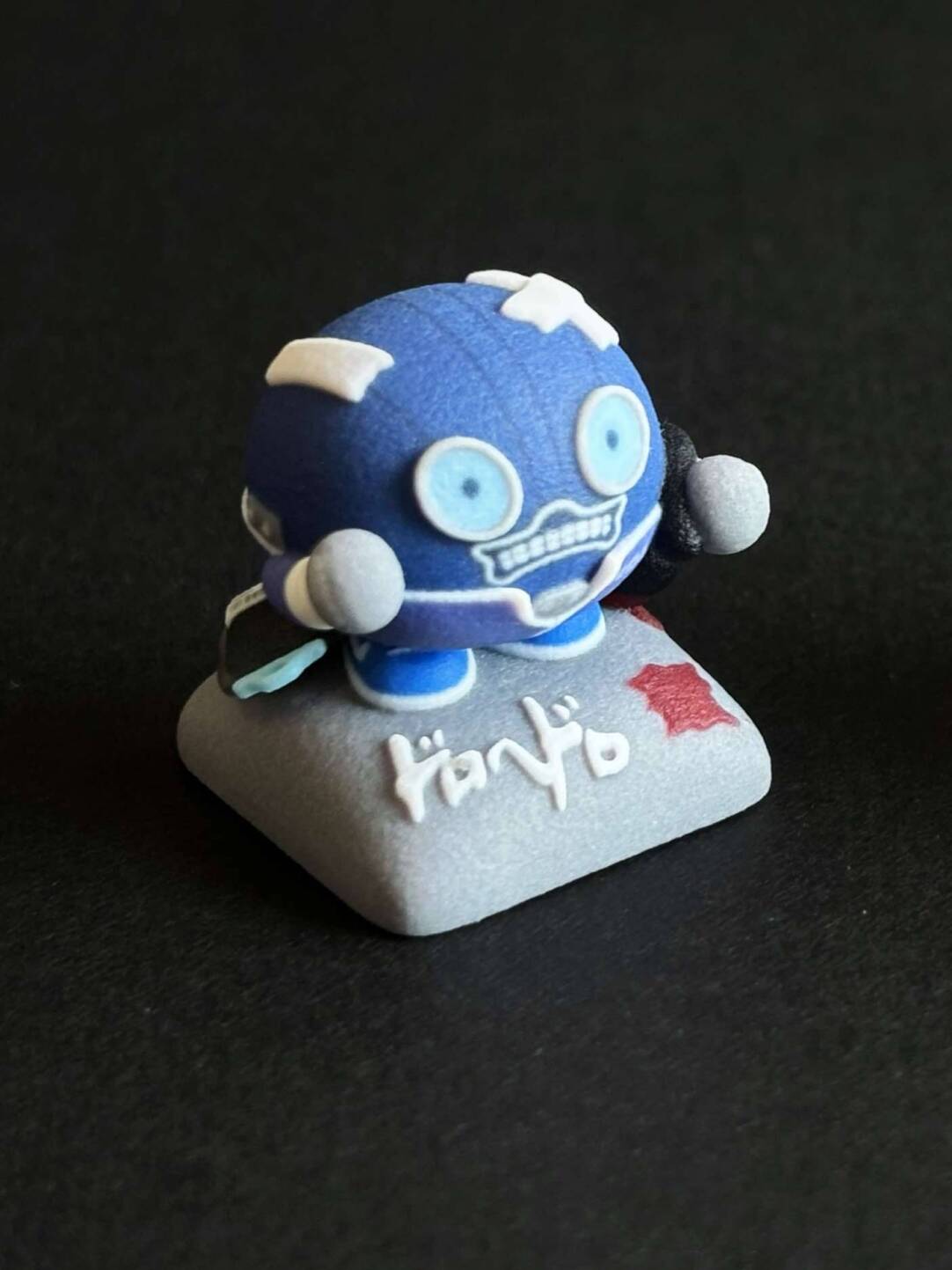 Dorohedoro Cute Keyboard Keycaps Resin Decor Personalized Doll Desktop Keyboard with Artistic Keycaps