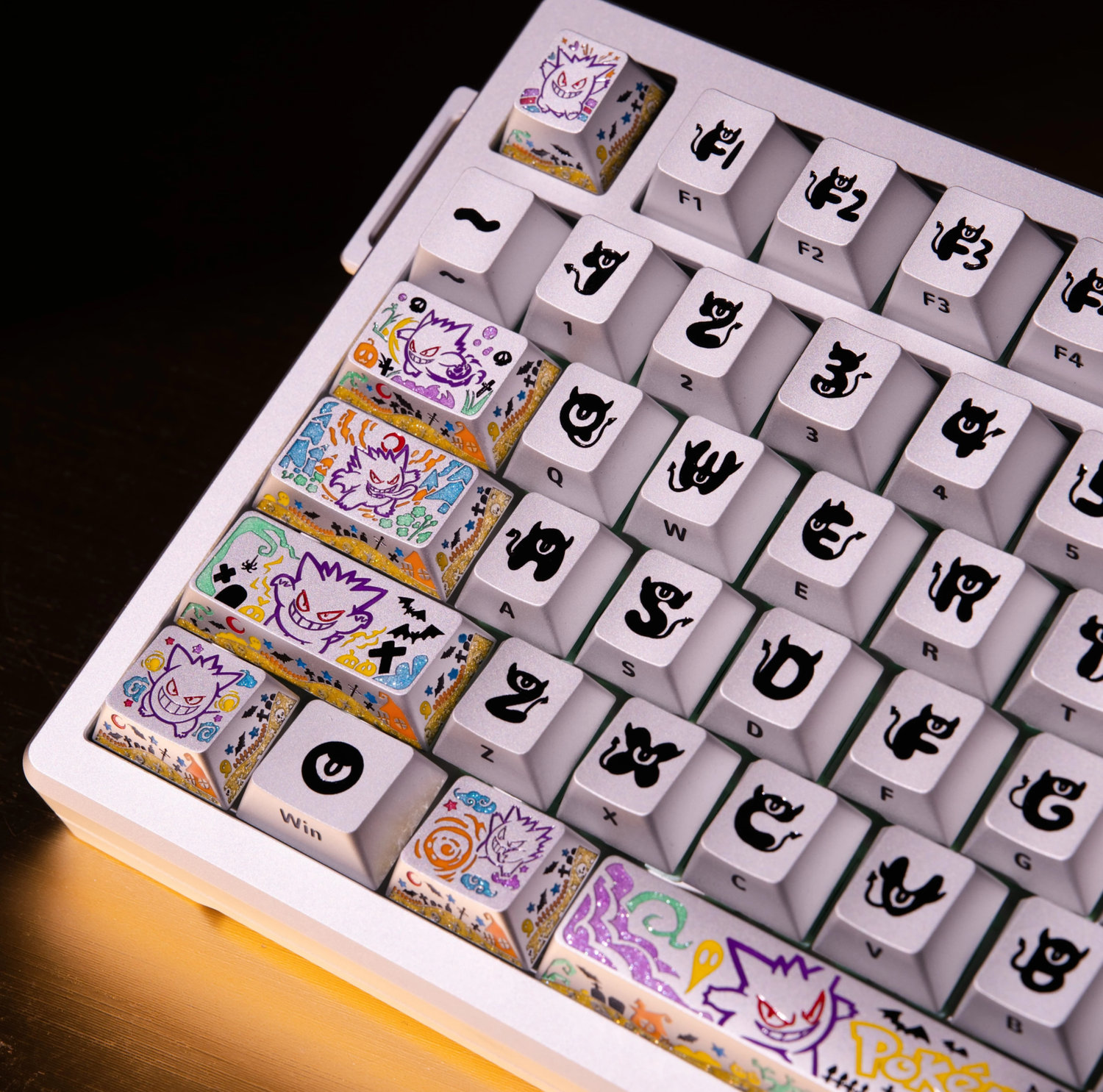 Pok é mon series,gengar themed design, keycaps made of aluminum alloy material CNC integrated precision machining personalized keycaps, mechanical keyboard decorative keycaps