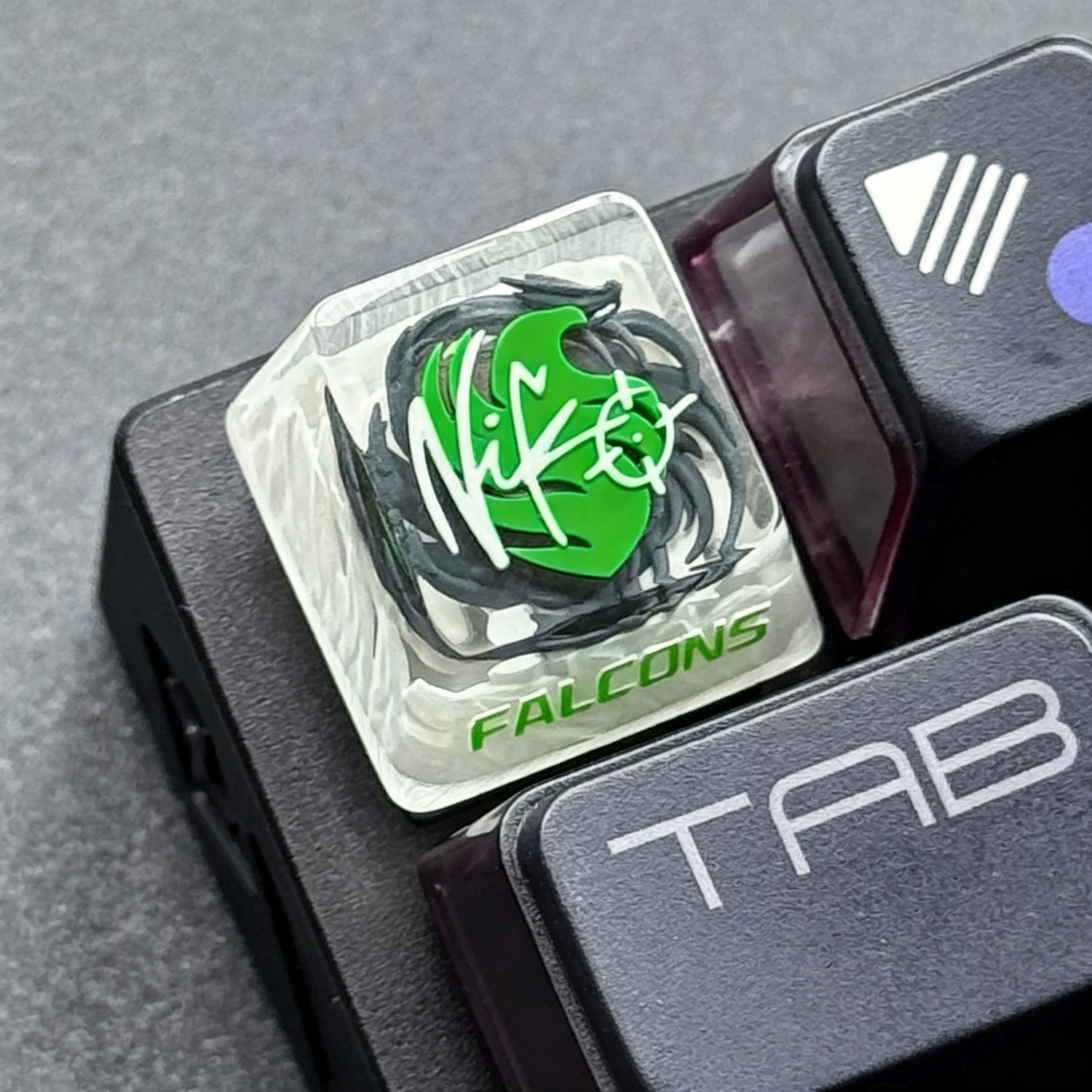 CS2 Theme Team Falcons, Team Signature Series, Crystal Resin Personalized Keycaps, Mechanical Keyboard FPS Game Decorative Keycaps