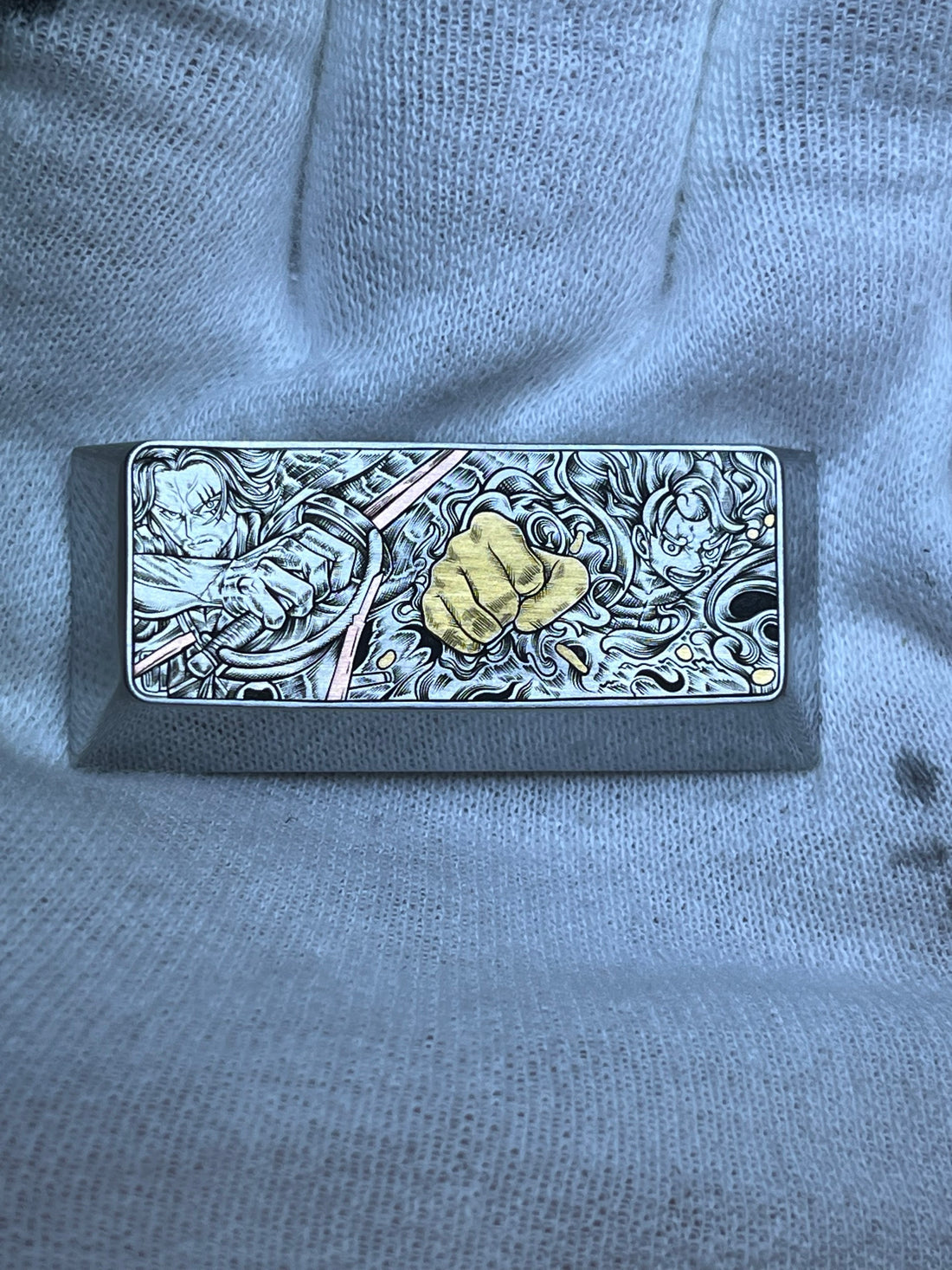 ONE PIECE,Monkey D. Luffy,Shanks, Handmade titanium alloy carving, inlaid with gold, inlaid with purple copper, 2.25U, Enter key cap.