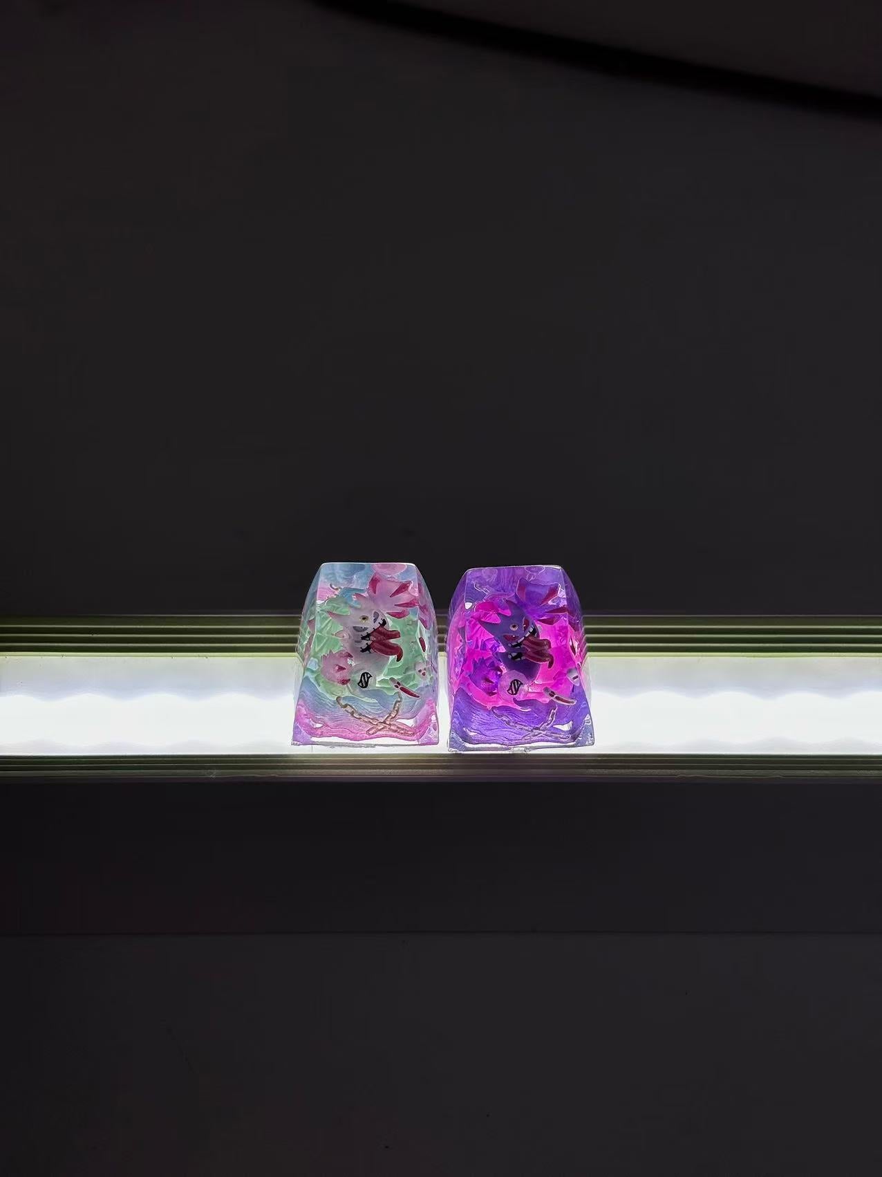 Crystal drops of glue material, mega gengar， Resin artisankeycaps personalized keycaps