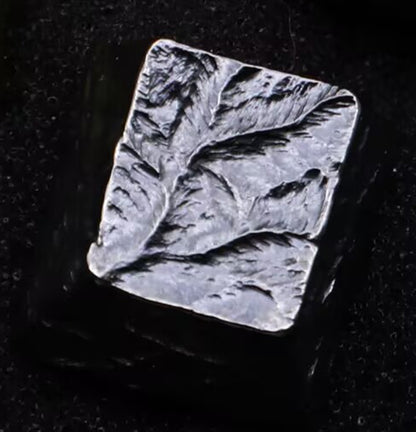 Mountain patterned titanium alloy handmade hammer pattern, mechanical keyboard metal decorative keycaps, keyboard personalized keycaps