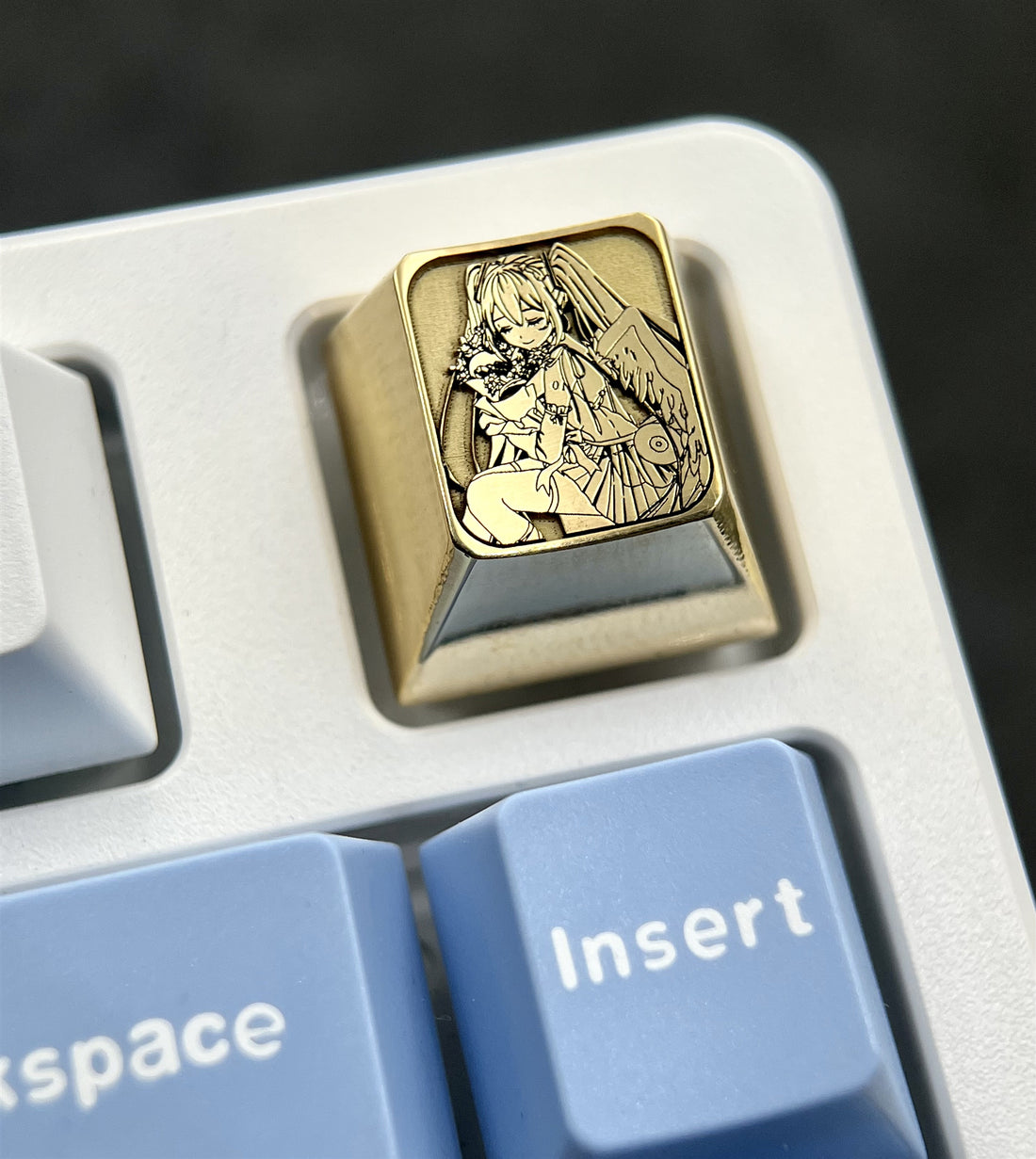 Hatsune Miku 1U deep carved brass keycaps, anime music idol metal decorative keycaps, anime personalized keycaps