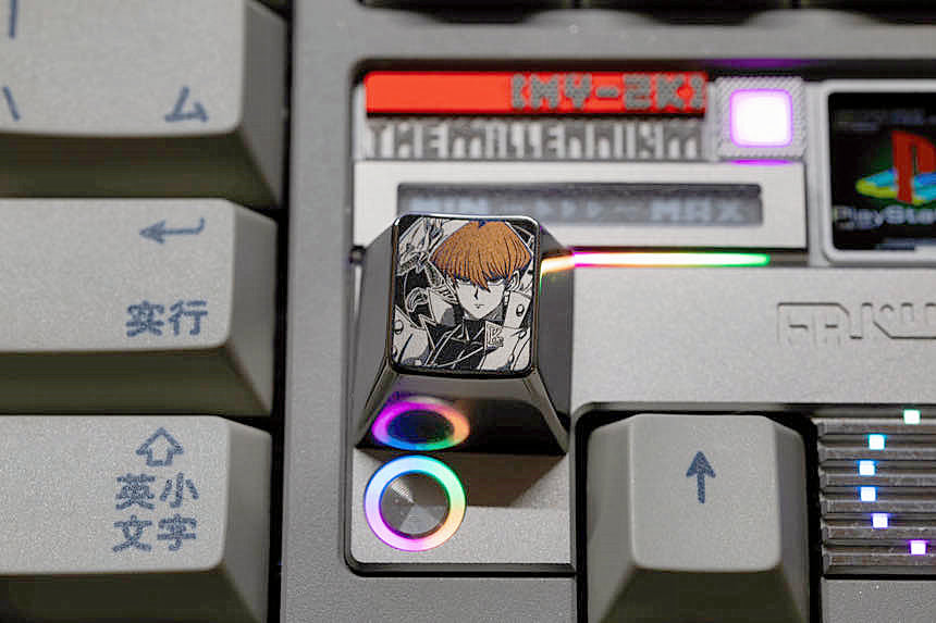 Yu-Gi-Oh! , Seto Kaiba, 1U titanium alloy black and white point color personalized keycap, metal carving art keycap for anime and game characters.