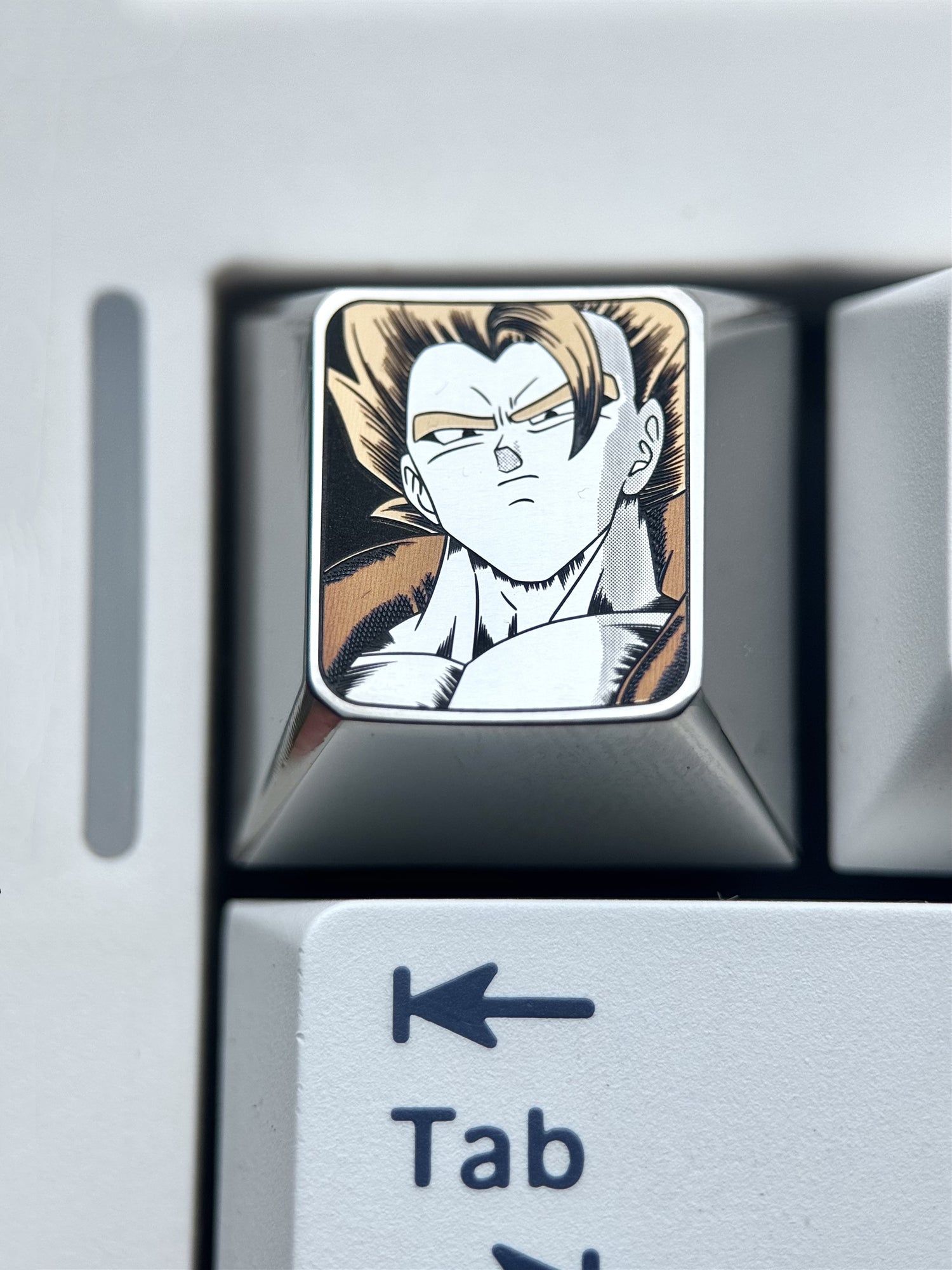 Dragon Ball Super Saiyan, 1U titanium alloy precision carved personalized keycaps, anime and game culture creative metal carved keycaps