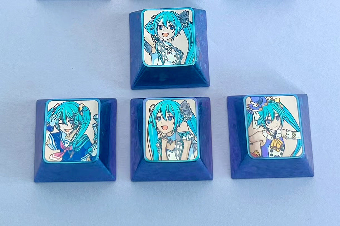 Hatsune Miku titanium alloy directional key set personalized key cap, animation metal key cap, keyboard decorative key cap.