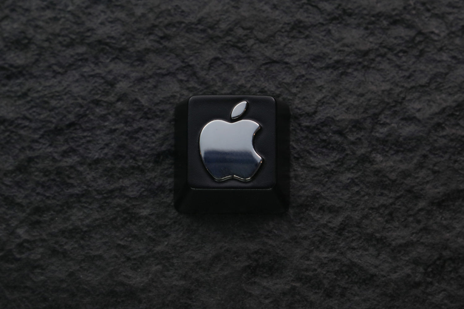 Apple Inc., logo metal CNC personalized keycap mechanical keyboard with zinc aluminum alloy metal personalized embossed keycap keys around the perimeter