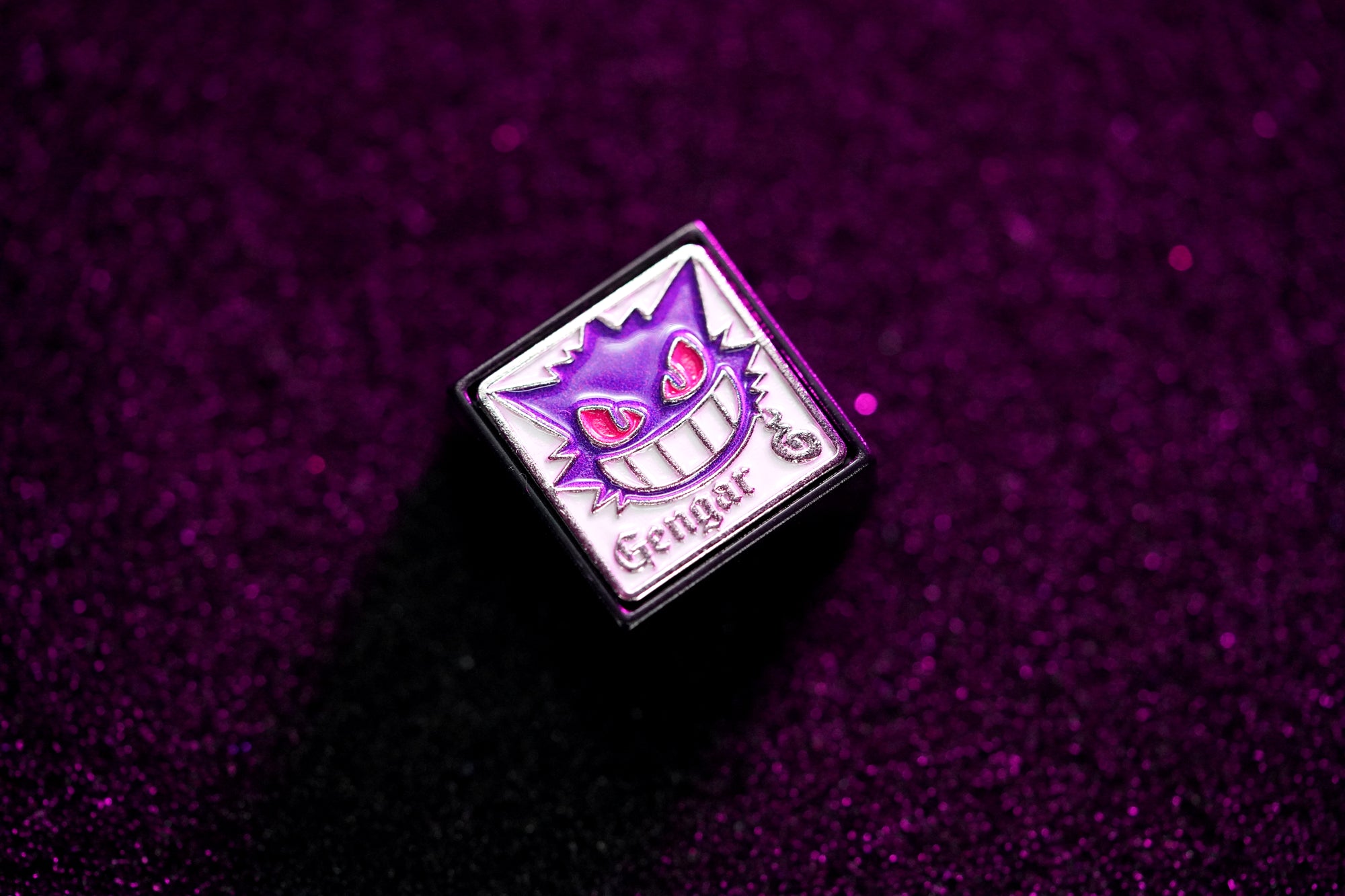 Pok é mon series, Gengar metal enamel material 1U personalized keycaps, anime and game creative decorative keycaps.
