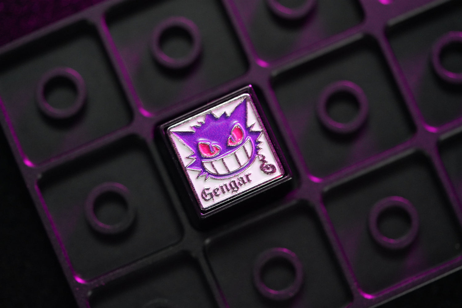Pok é mon series, Gengar metal enamel material 1U personalized keycaps, anime and game creative decorative keycaps.